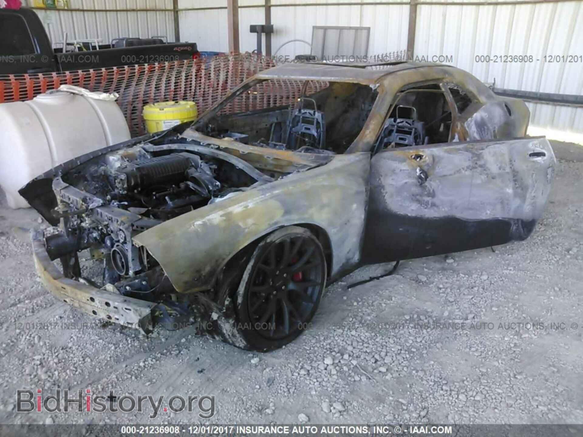 2015 Dodge Challenger - VIN: 2C3CDZC93FH909231 - Фото 2