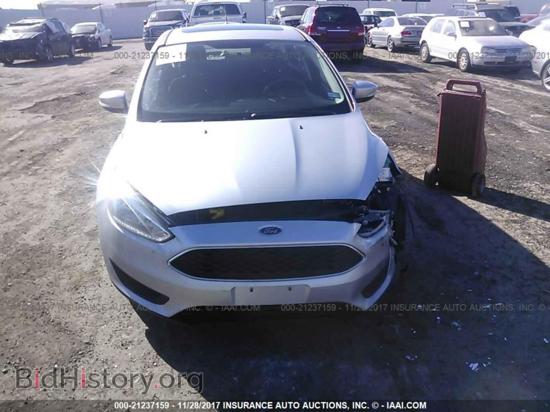 2016 Ford Focus - VIN: 1FADP3K2XGL297922 - Photo 6