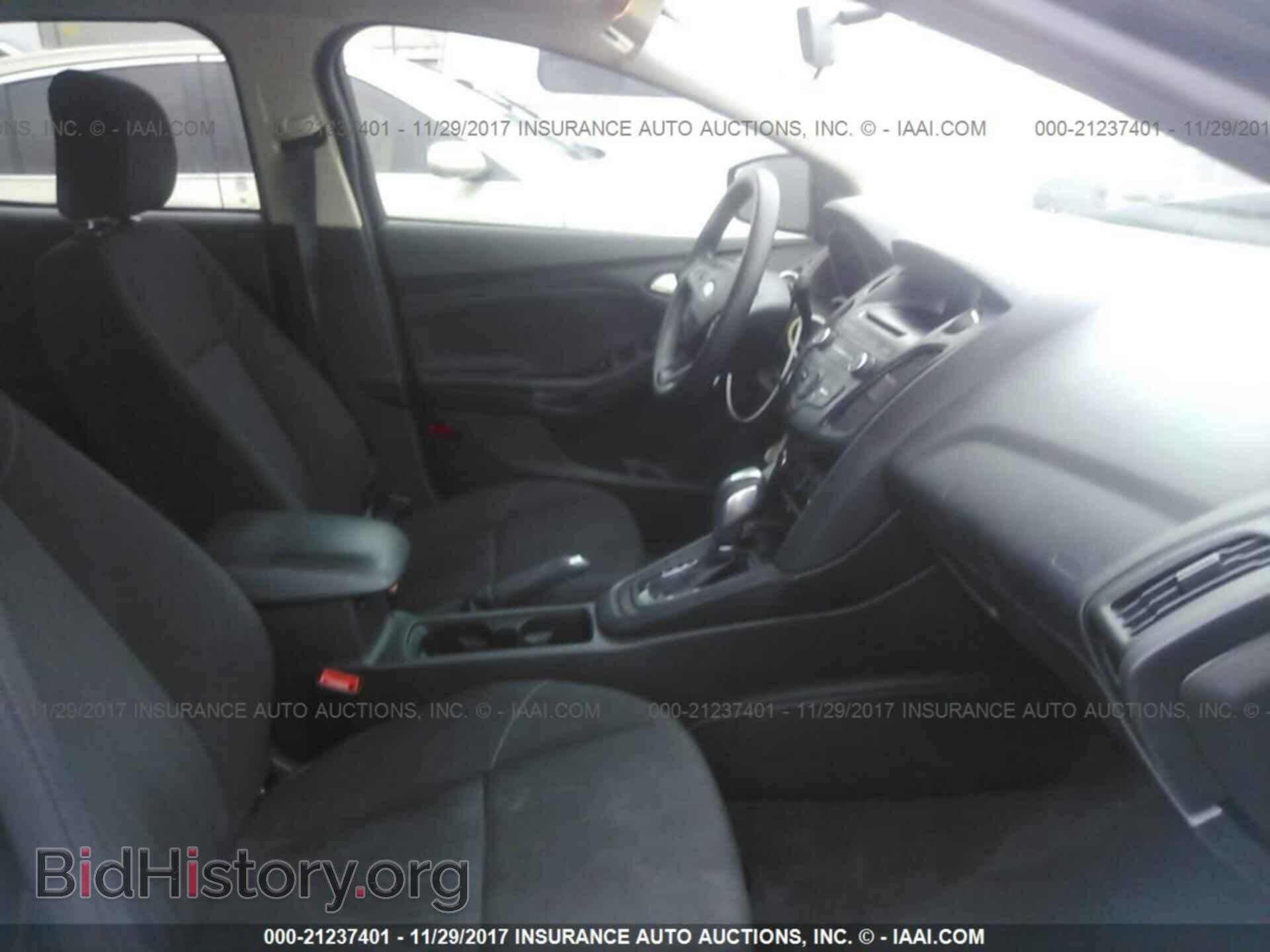 2015 Ford Focus - VIN: 1FADP3F20FL207086 - Photo 5
