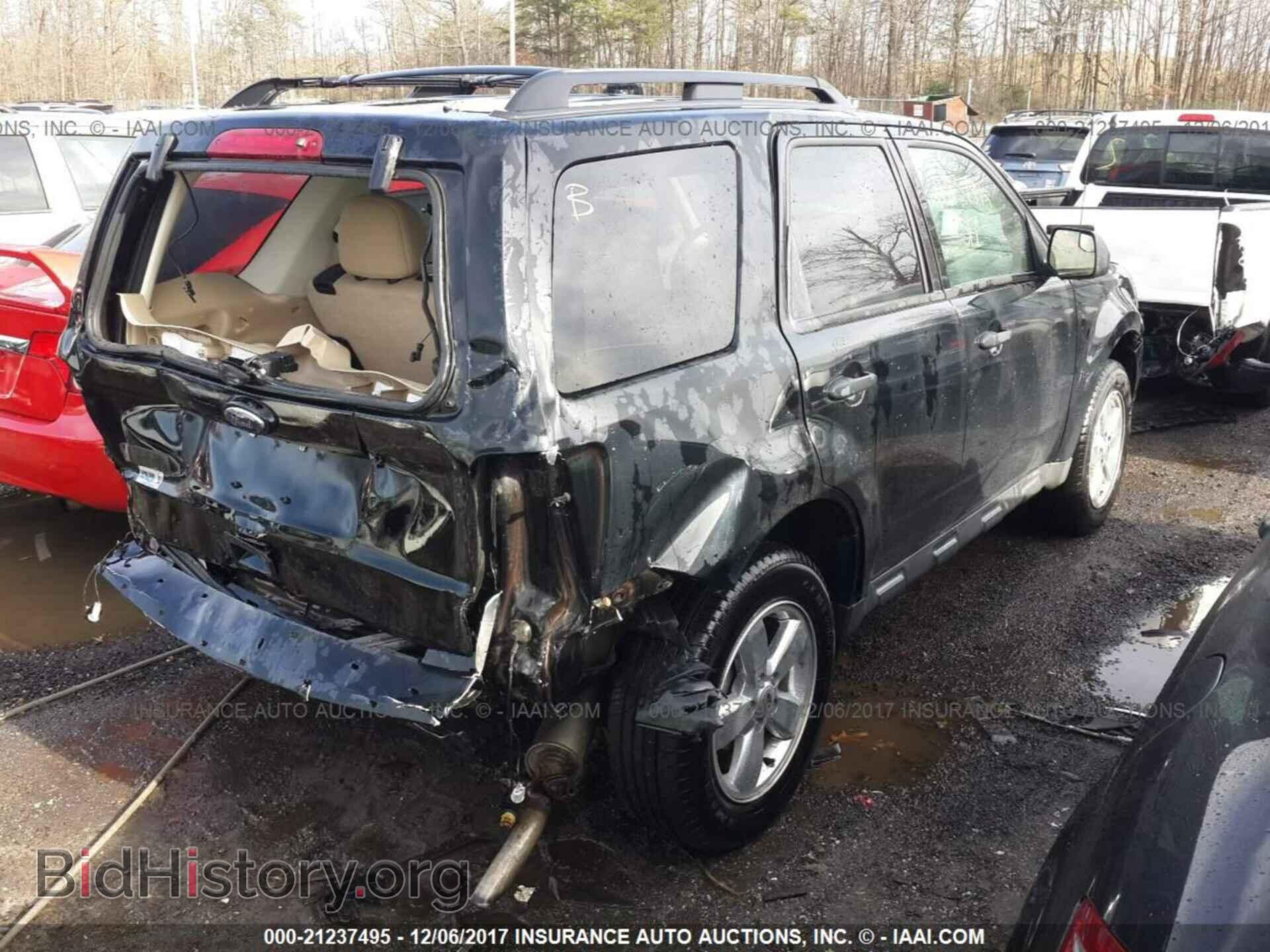 2012 Ford Escape - VIN: 1FMCU9D73CKA72117 - Photo 4