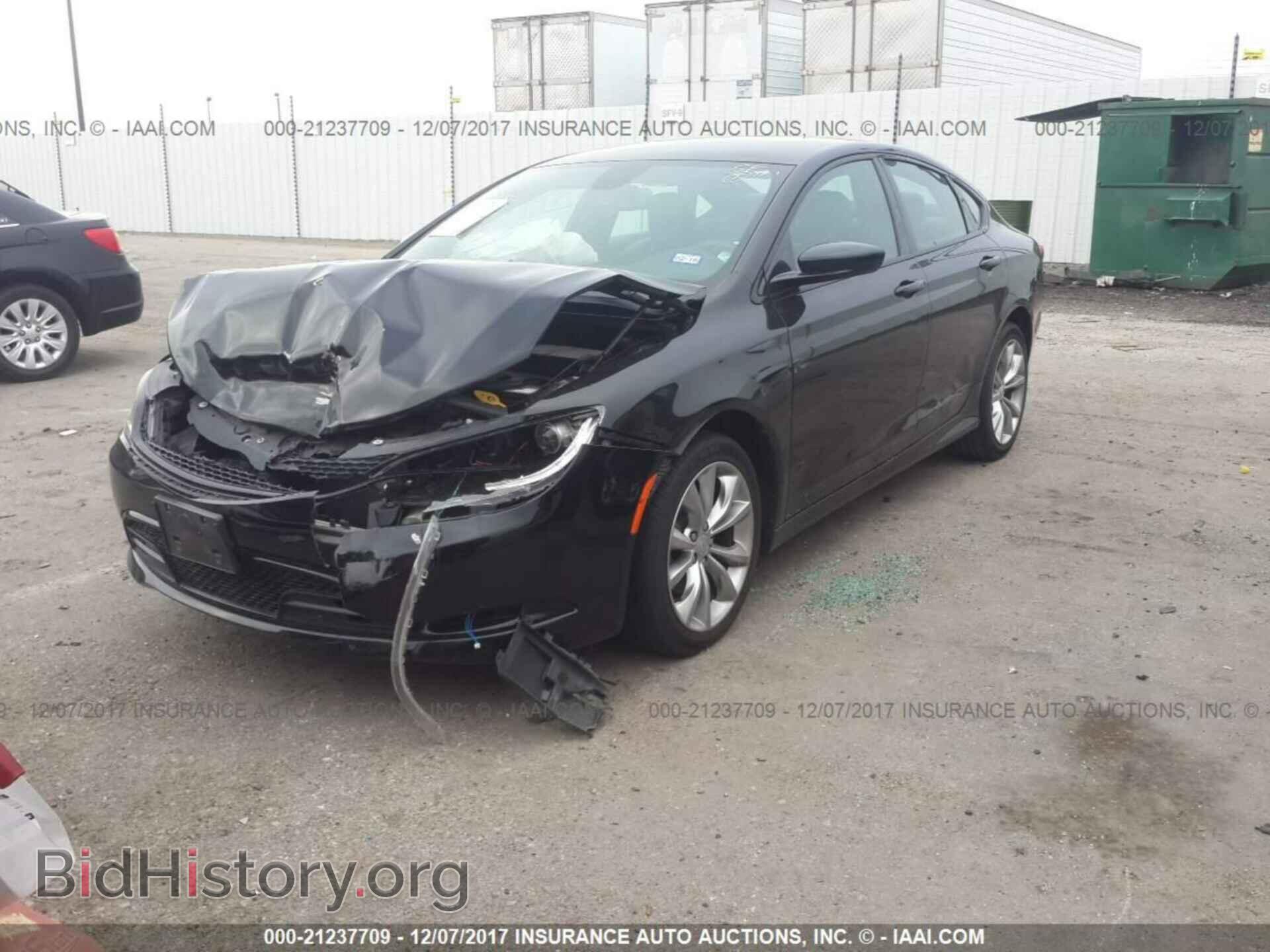 2015 Chrysler 200 - VIN: 1C3CCCBB7FN613110 - Photo 2