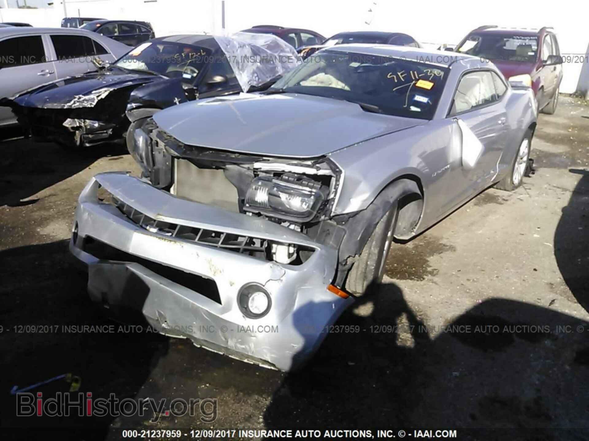 2013 Chevrolet Camaro - VIN: 2G1FB1E37D9139060 - Фото 2