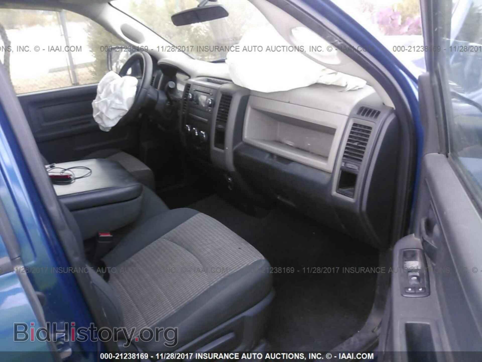 2011 Dodge Ram 1500 - VIN: 1D7RB1GT6BS515055 - Фото 5