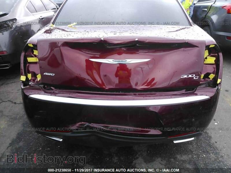 2016 Chrysler 300C (VIN 2C3CCASG0GH198402) — фото 6 из 10