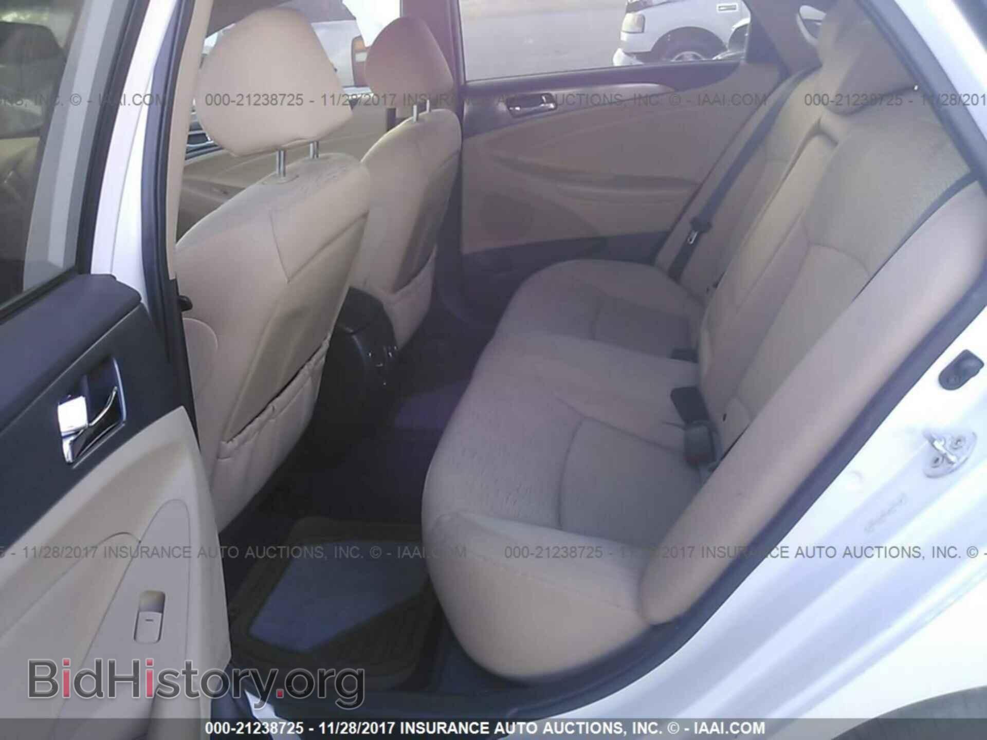 2012 Hyundai Sonata - VIN: KMHEC4A46CA025369 - Фото 8