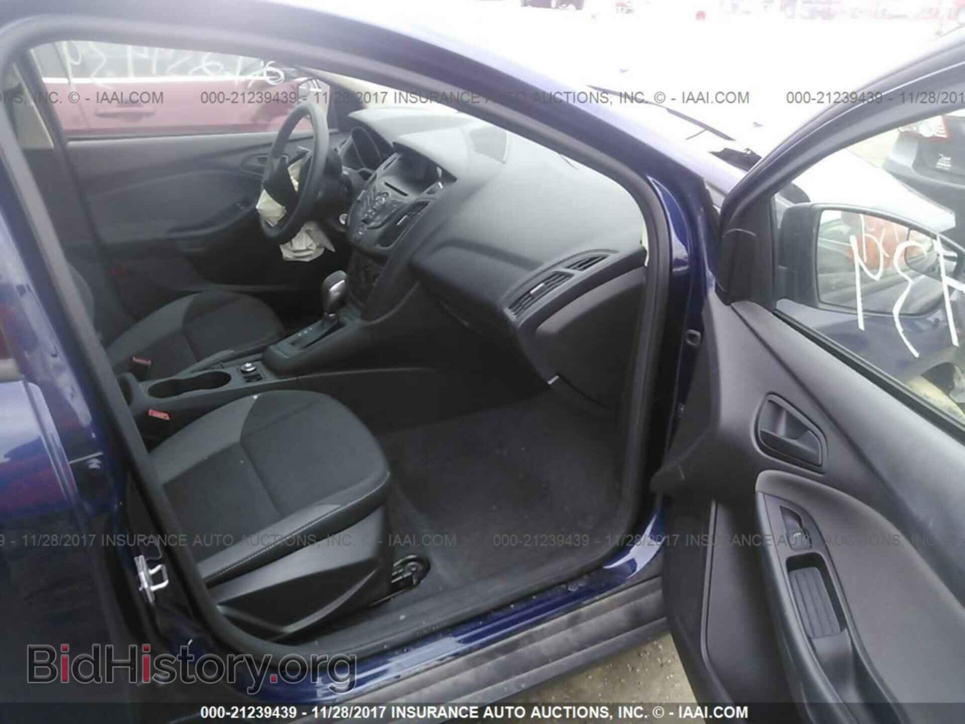 2012 Ford Focus - VIN: 1FAHP3E2XCL109021 - Photo 5