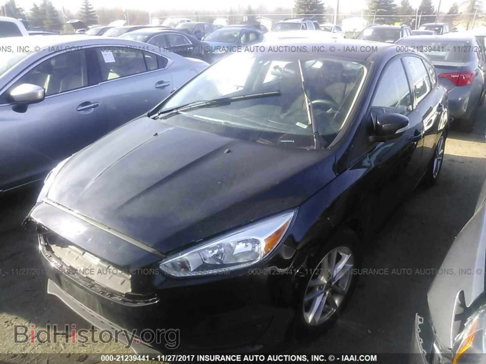 2016 Ford Focus - VIN: 1FADP3K22GL291208 - Фото 2