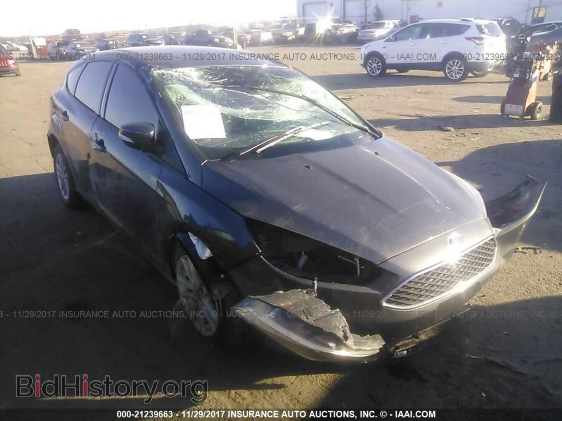 Photo 1FADP3K29HL318406 - Ford Focus 2017