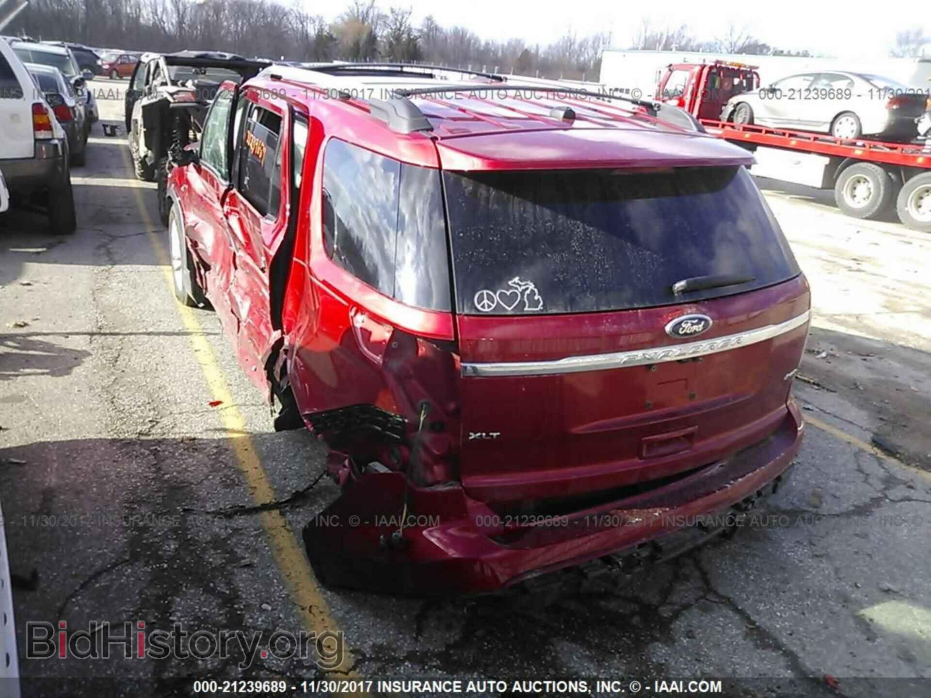 2012 Ford Explorer - VIN: 1FMHK8D88CGA51815 - Фото 3