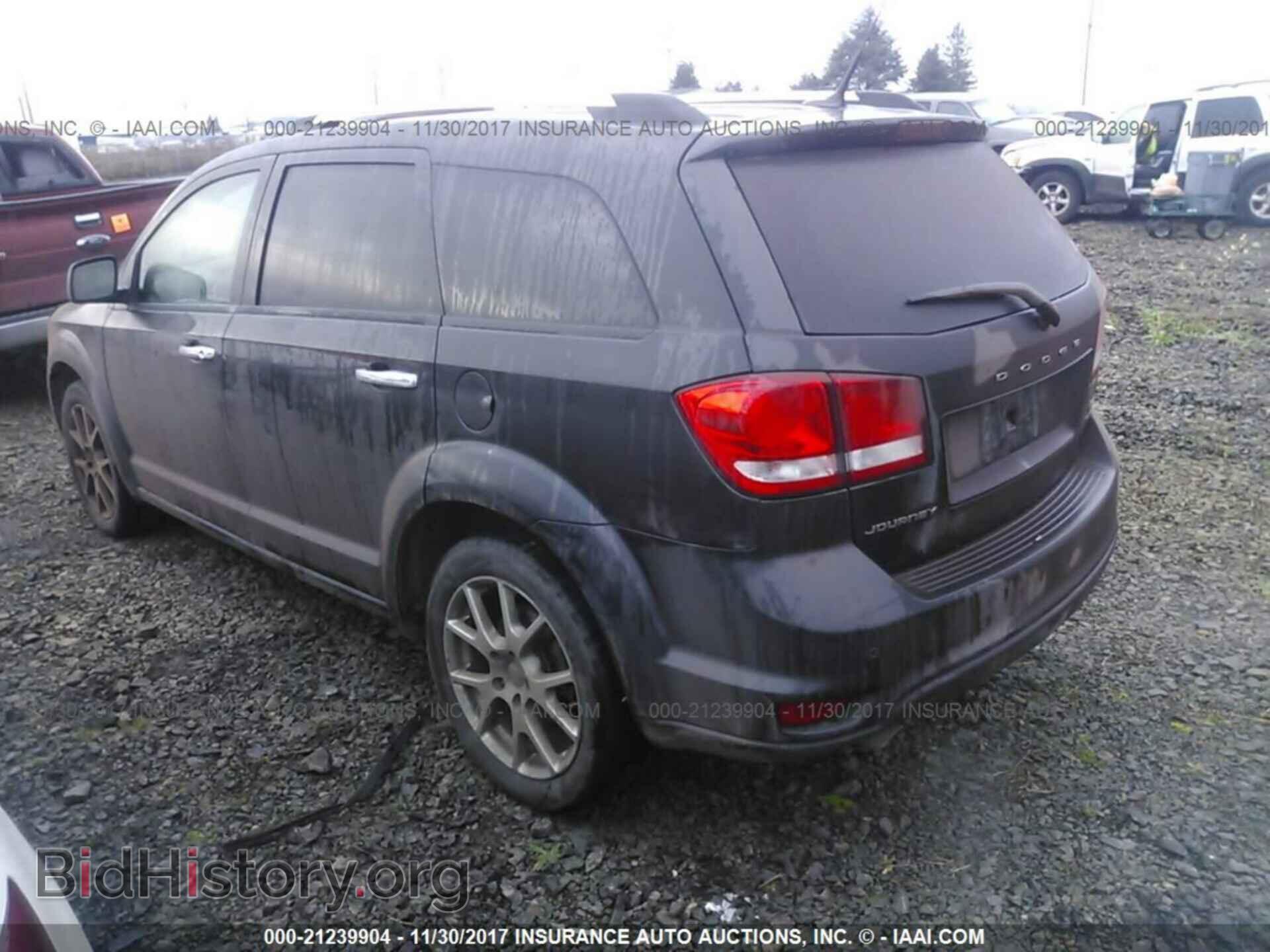 2011 Dodge Journey - VIN: 3D4PH6FG2BT535886 - Photo 3