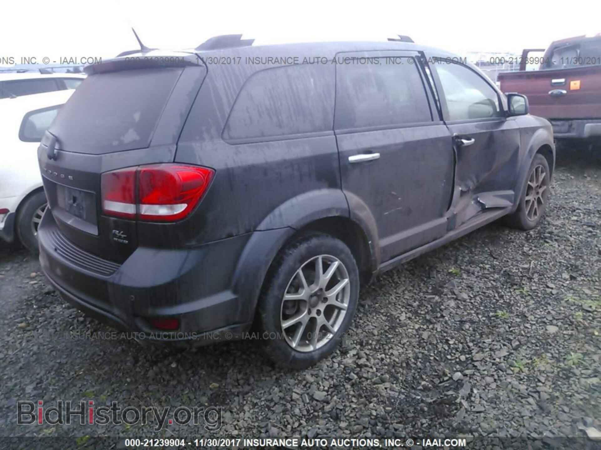 2011 Dodge Journey - VIN: 3D4PH6FG2BT535886 - Photo 4