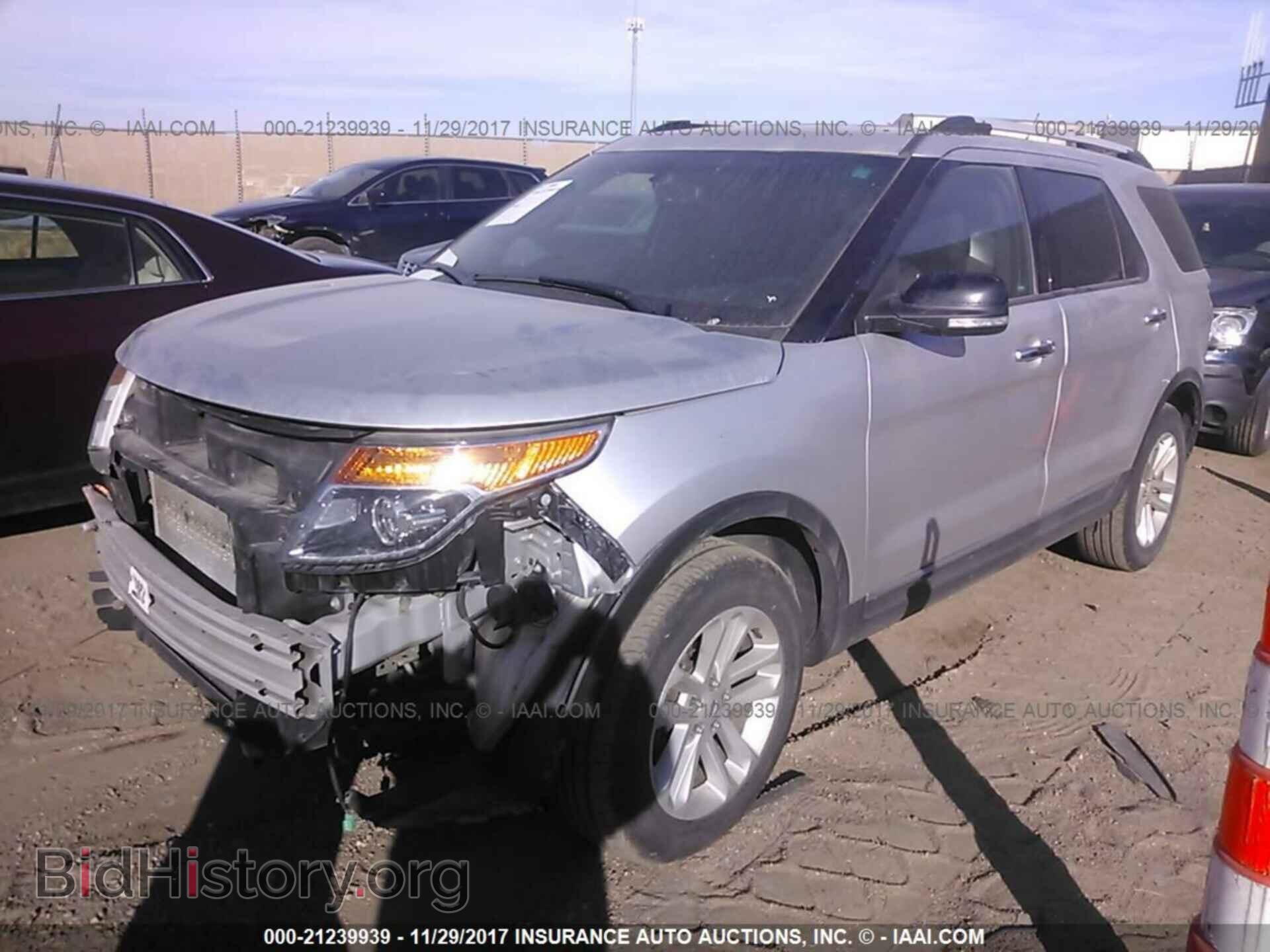 2013 Ford Explorer - VIN: 1FM5K8D81DGC29181 - Фото 2