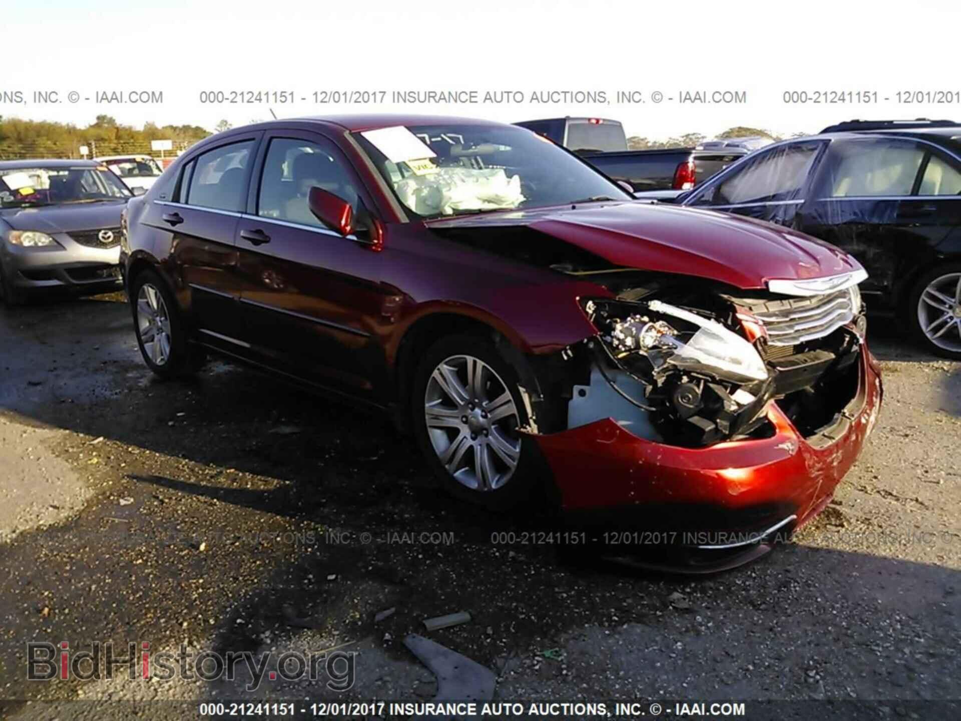 Photo 1C3CCBBB1DN732441 - Chrysler 200 2013