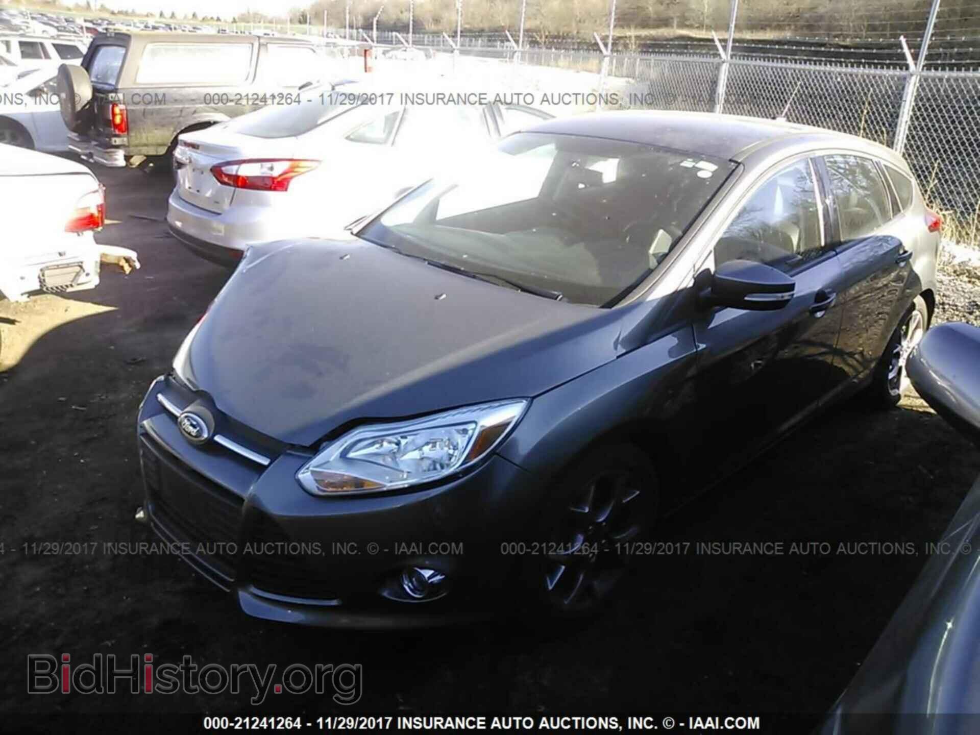 2014 Ford Focus - VIN: 1FADP3K22EL280240 - Photo 2