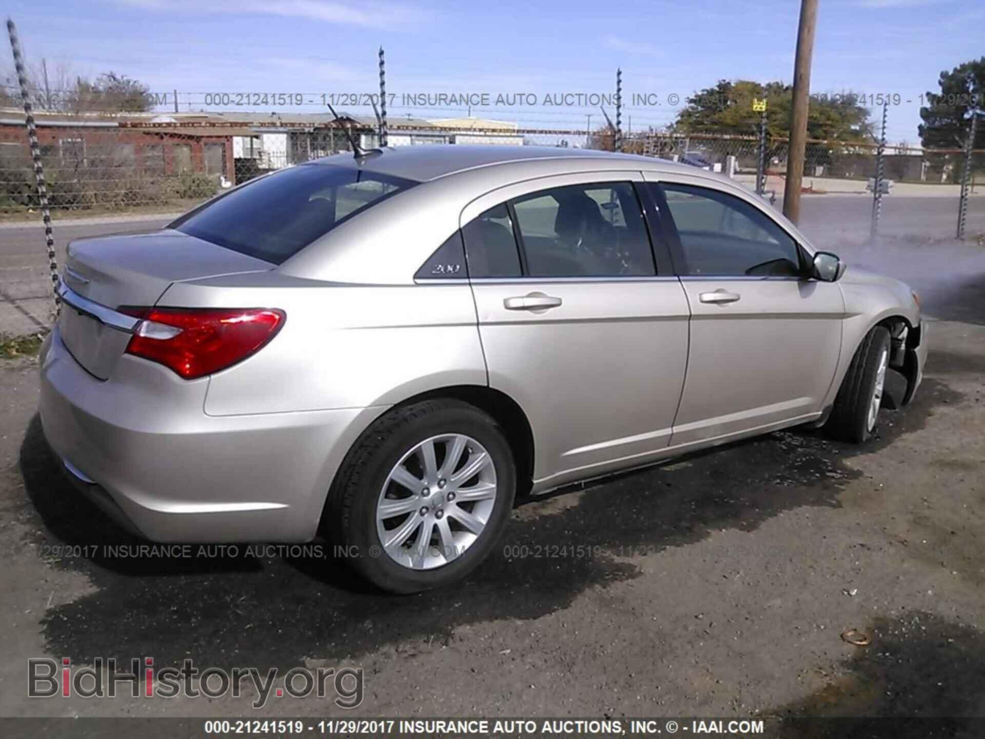 2013 Chrysler 200 - VIN: 1C3CCBBB5DN763014 - Photo 4
