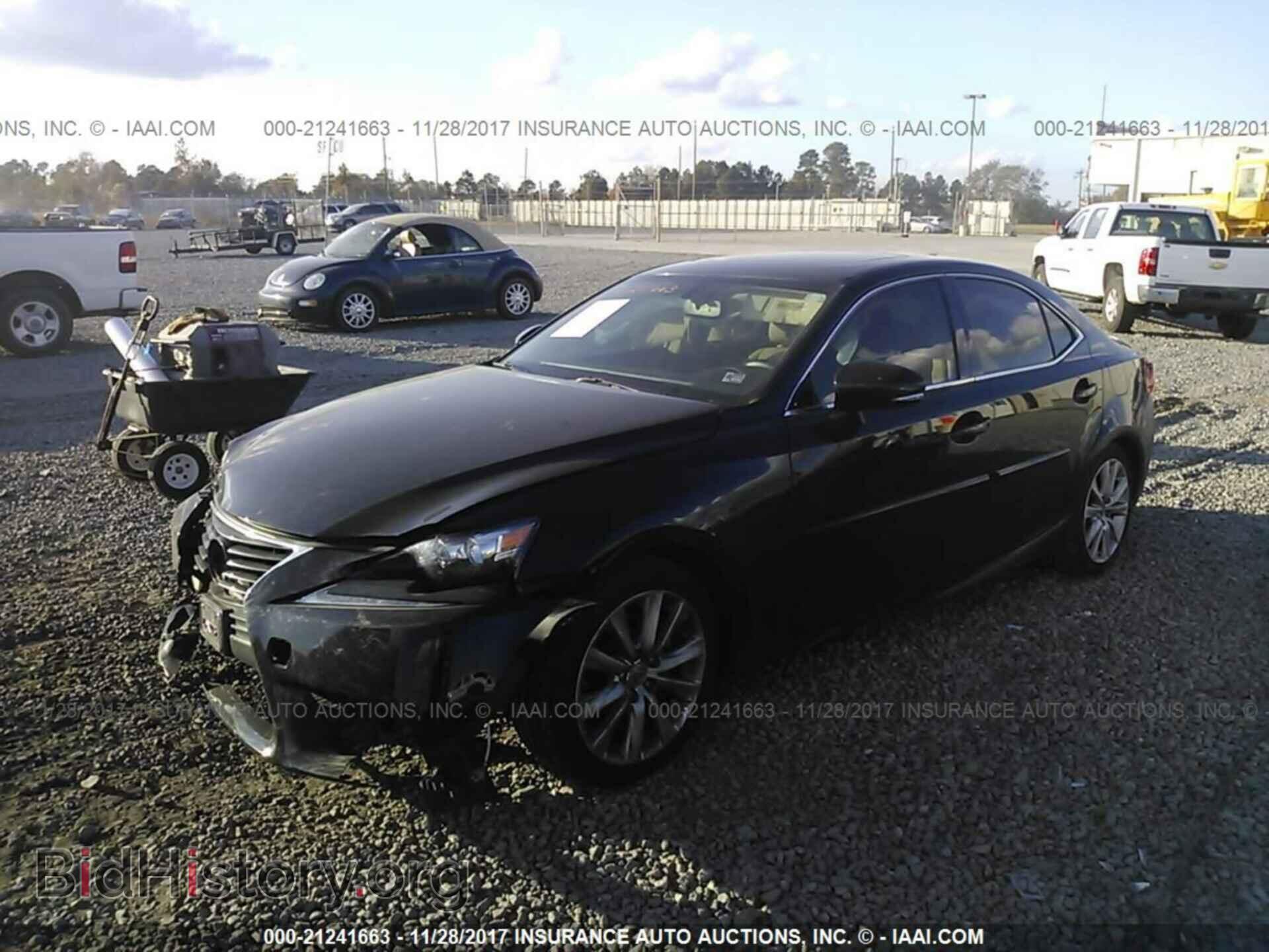2014 Lexus Is - VIN: JTHBF1D20E5010707 - Photo 2