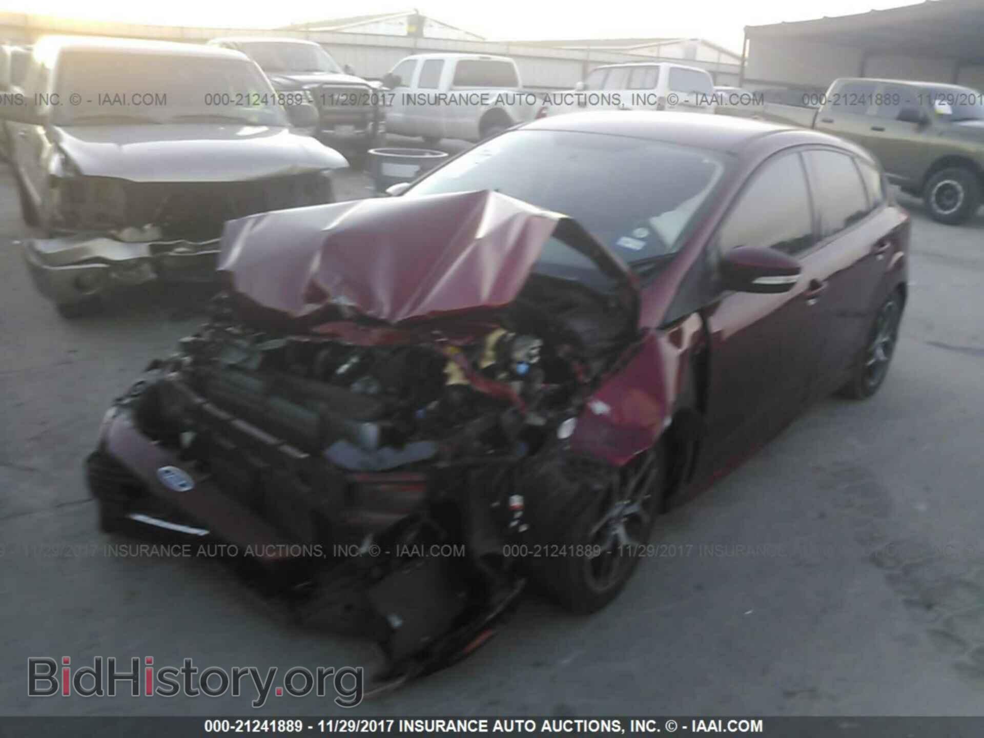 2016 Ford Focus - VIN: 1FADP3K27GL372222 - Photo 2