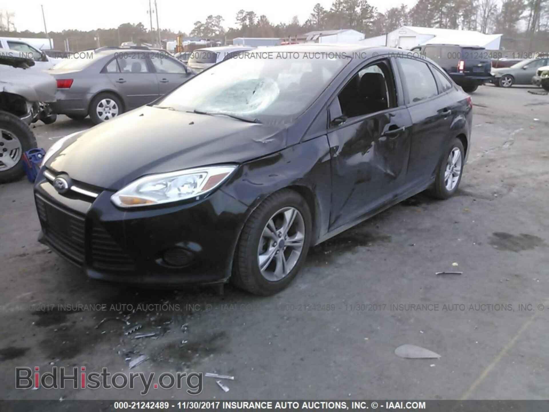 2014 Ford Focus - VIN: 1FADP3F2XEL336001 - Photo 2