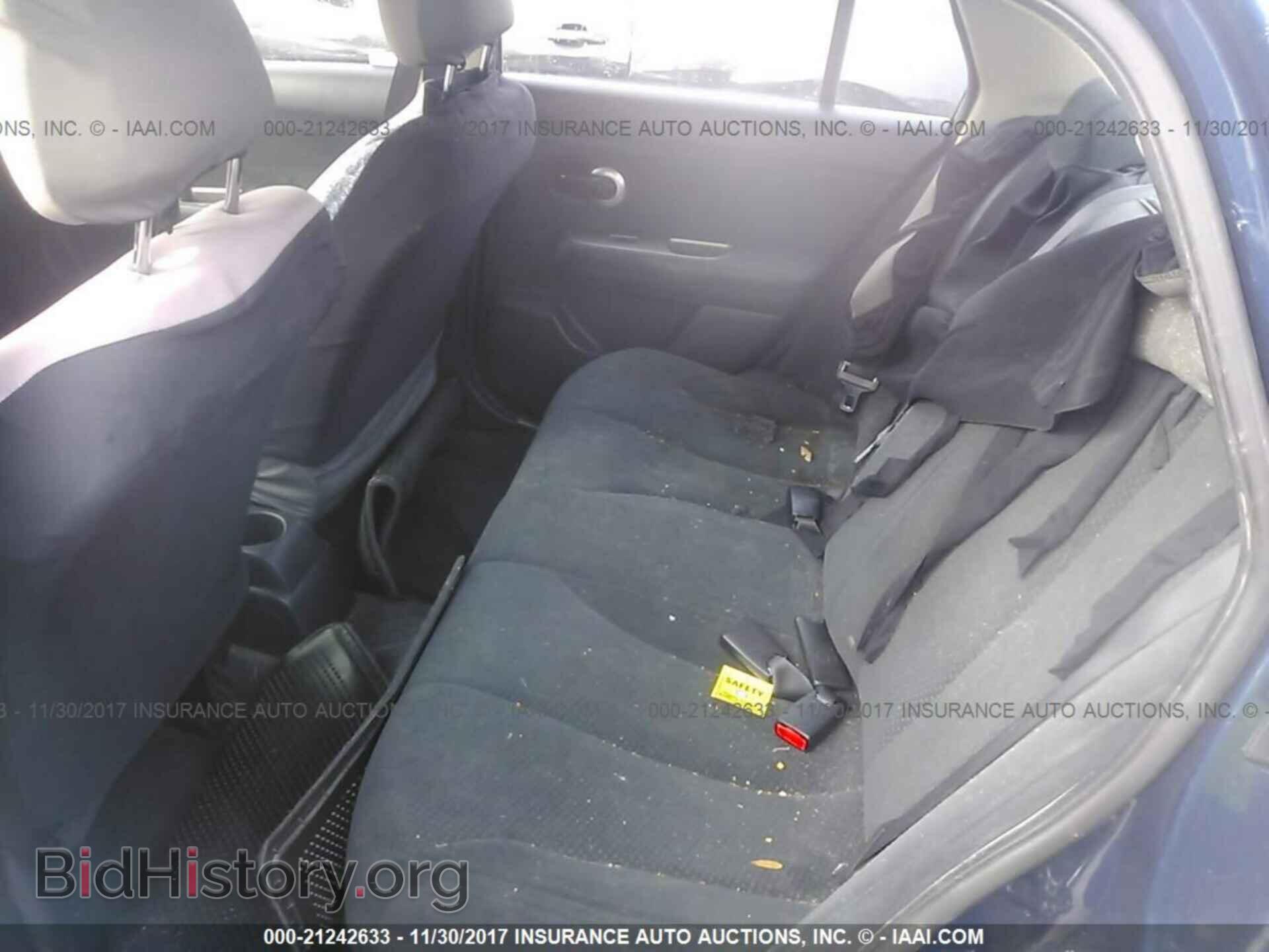 2011 Nissan Versa - VIN: 3N1BC1AP7BL357041 - Фото 8