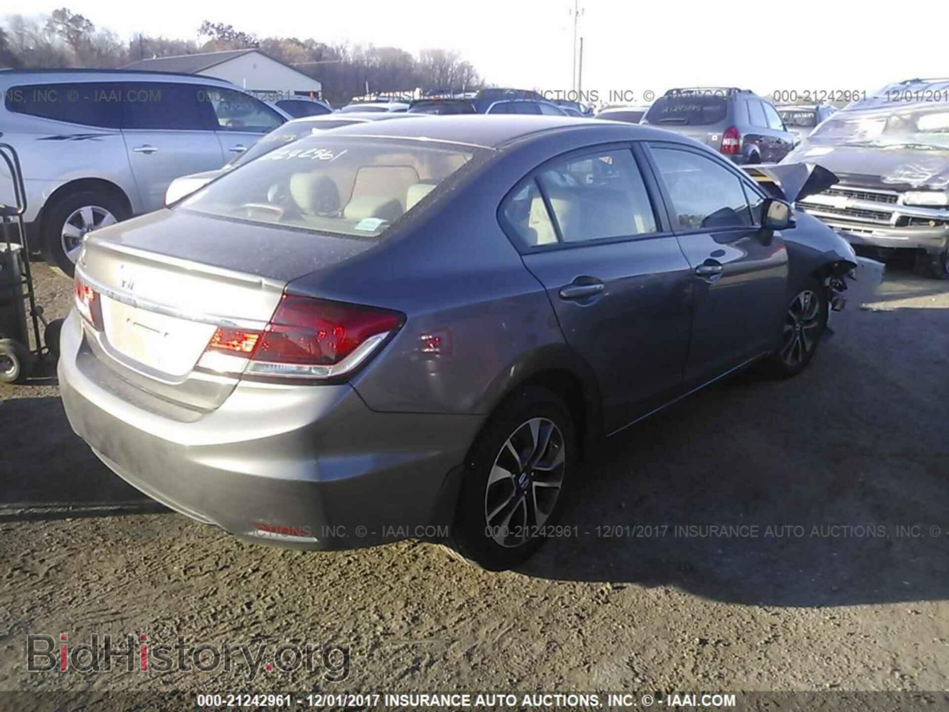 2013 Honda Civic - VIN: 19XFB2F83DE032189 - Photo 4