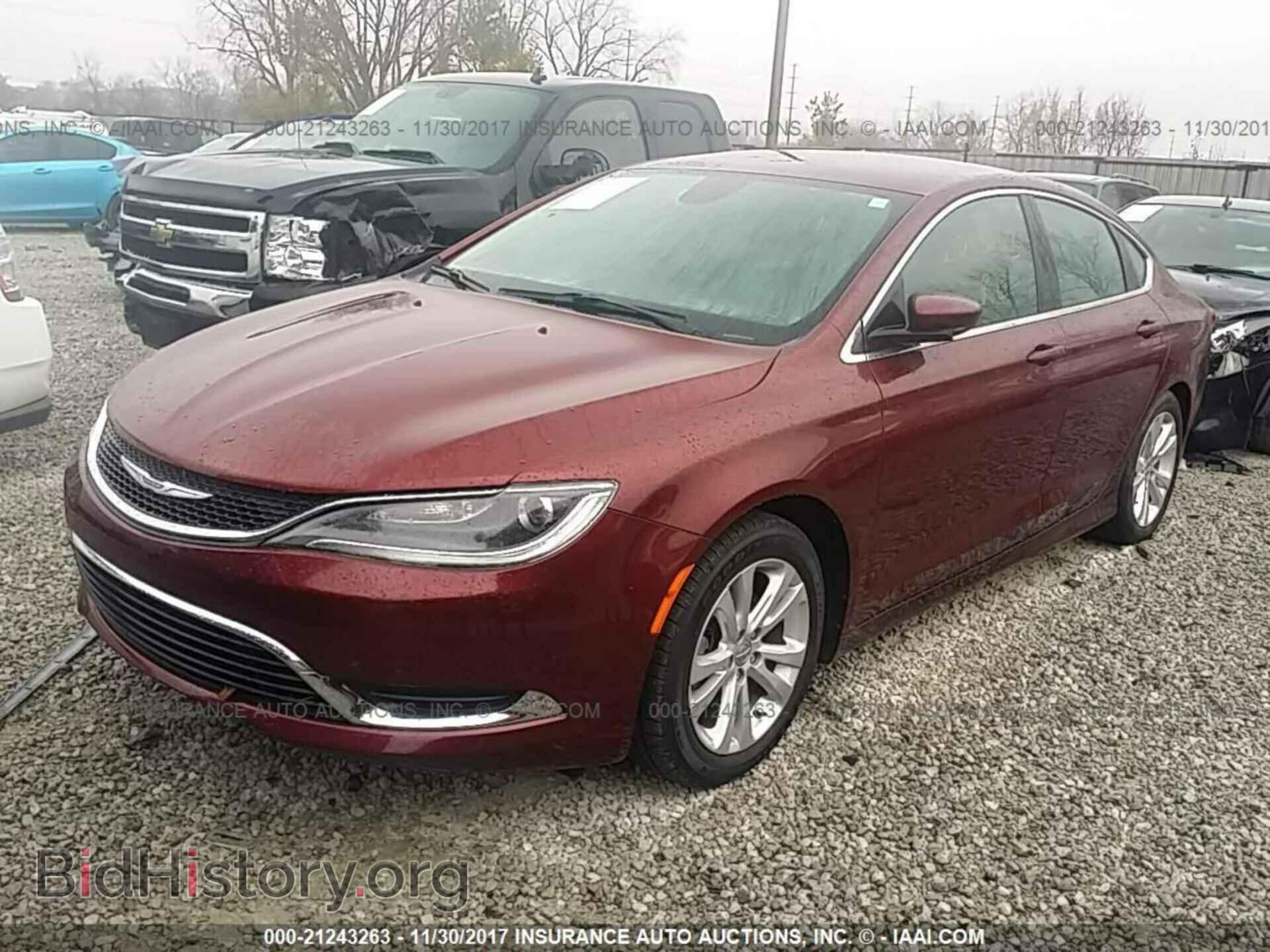2015 Chrysler 200 - VIN: 1C3CCCAB1FN574712 - Photo 2