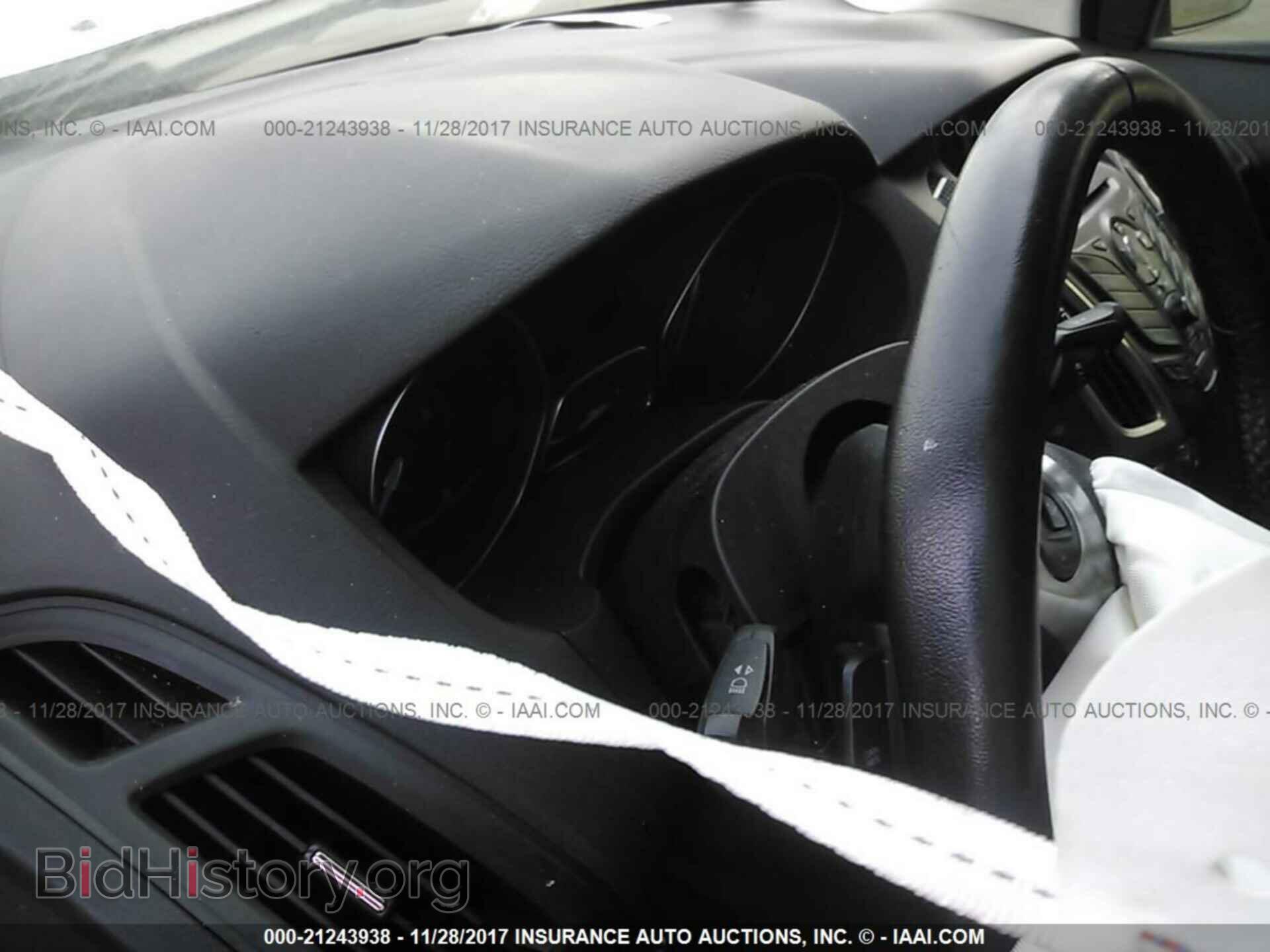 2012 Ford Focus - VIN: 1FAHP3H29CL388148 - Photo 7