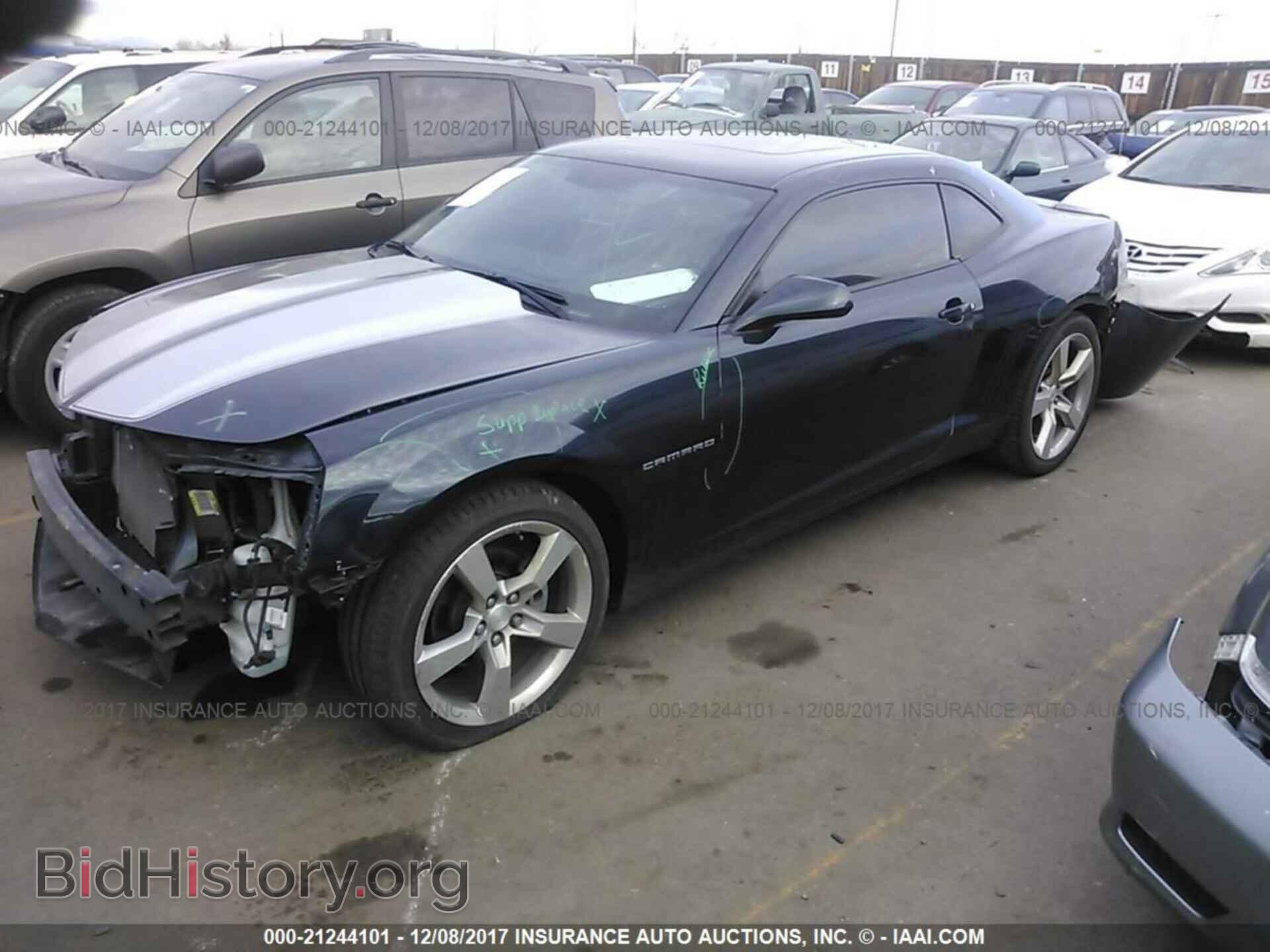 2013 Chevrolet Camaro - VIN: 2G1FB1E31D9203867 - Фото 2