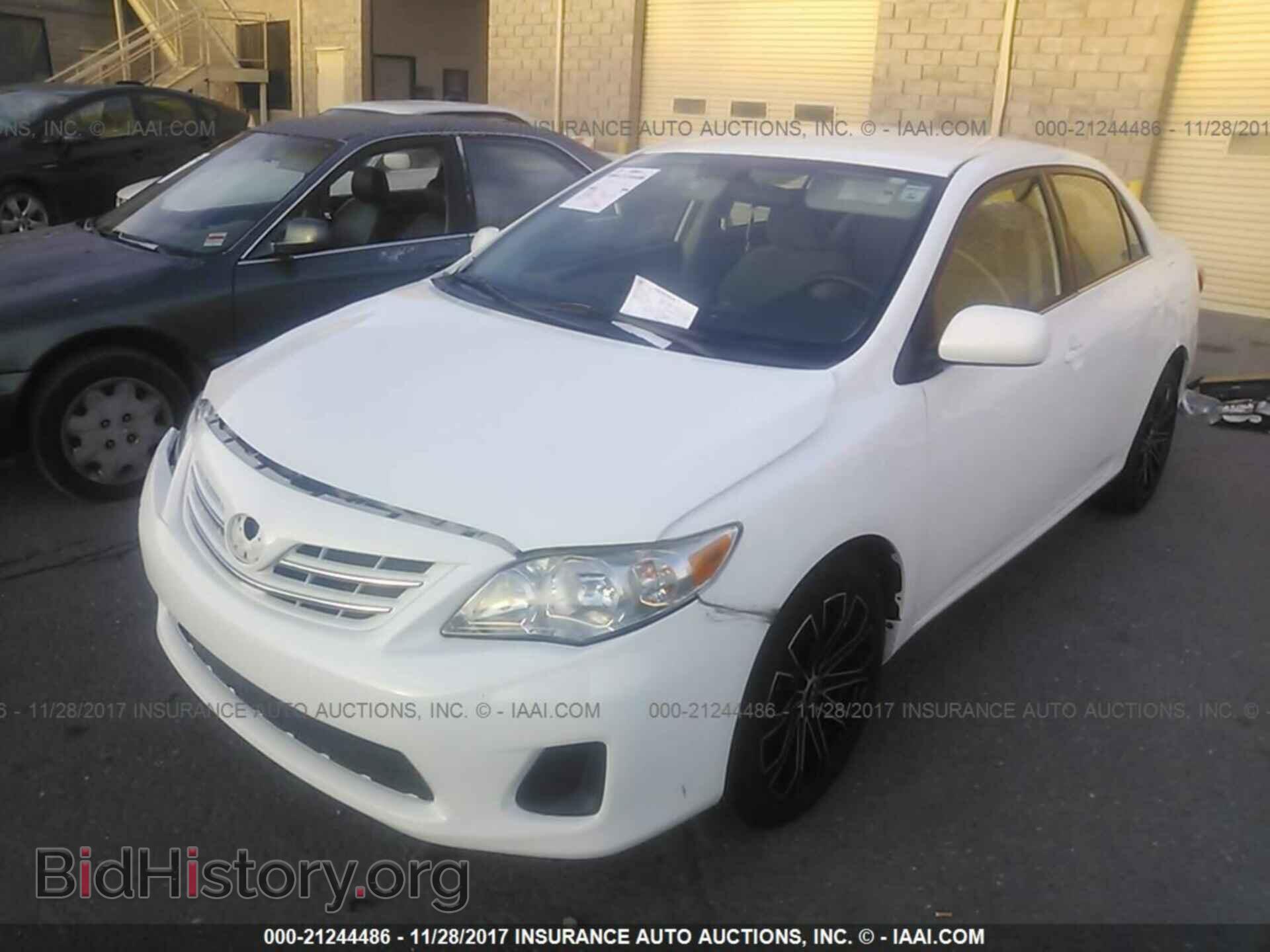 2013 Toyota Corolla - VIN: 5YFBU4EEXDP148693 - Фото 2