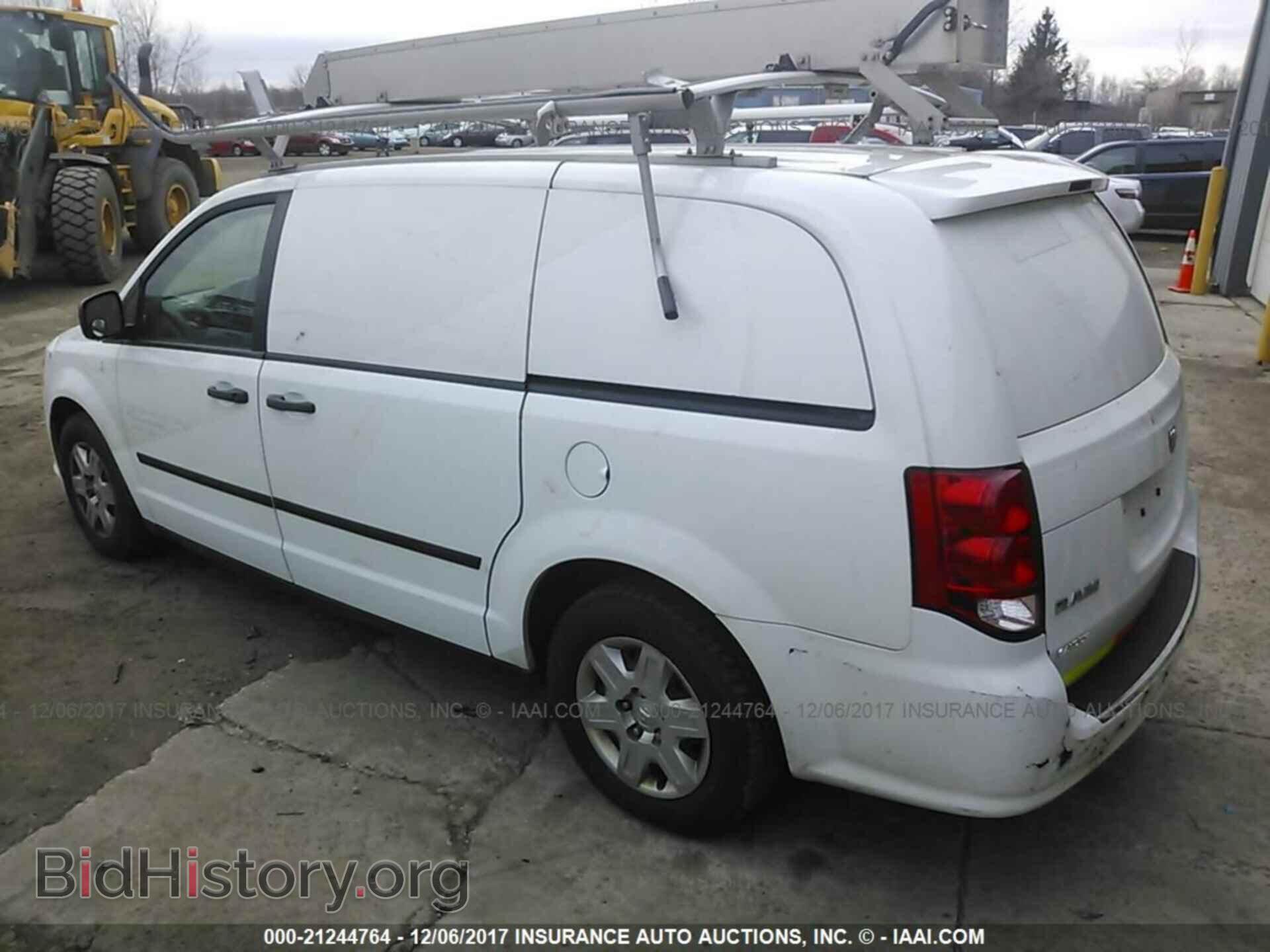 2013 Ram Tradesman - VIN: 2C4JRGAGXDR812092 - Фото 3