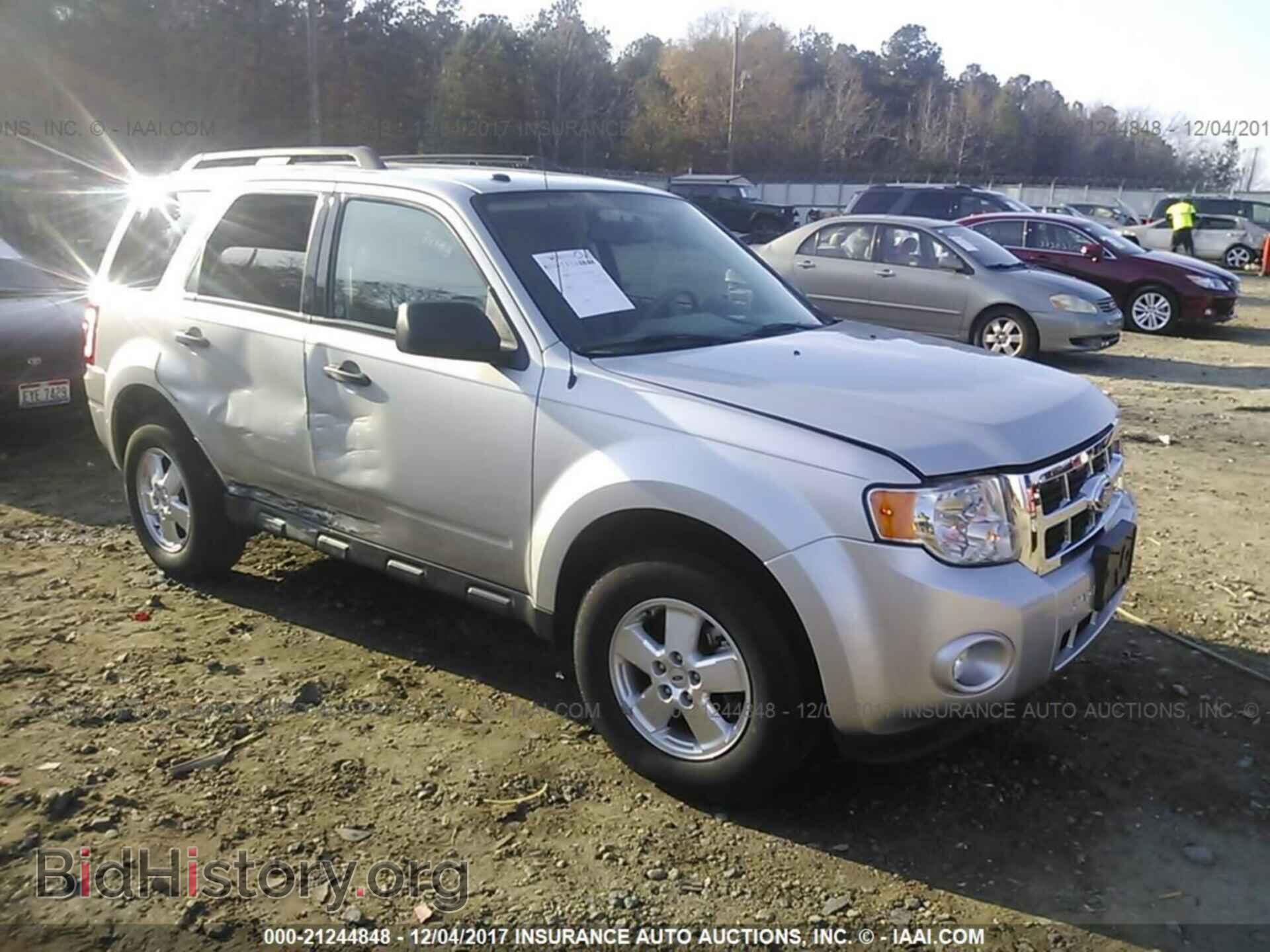 Photo 1FMCU0D70CKB83557 - Ford Escape 2012