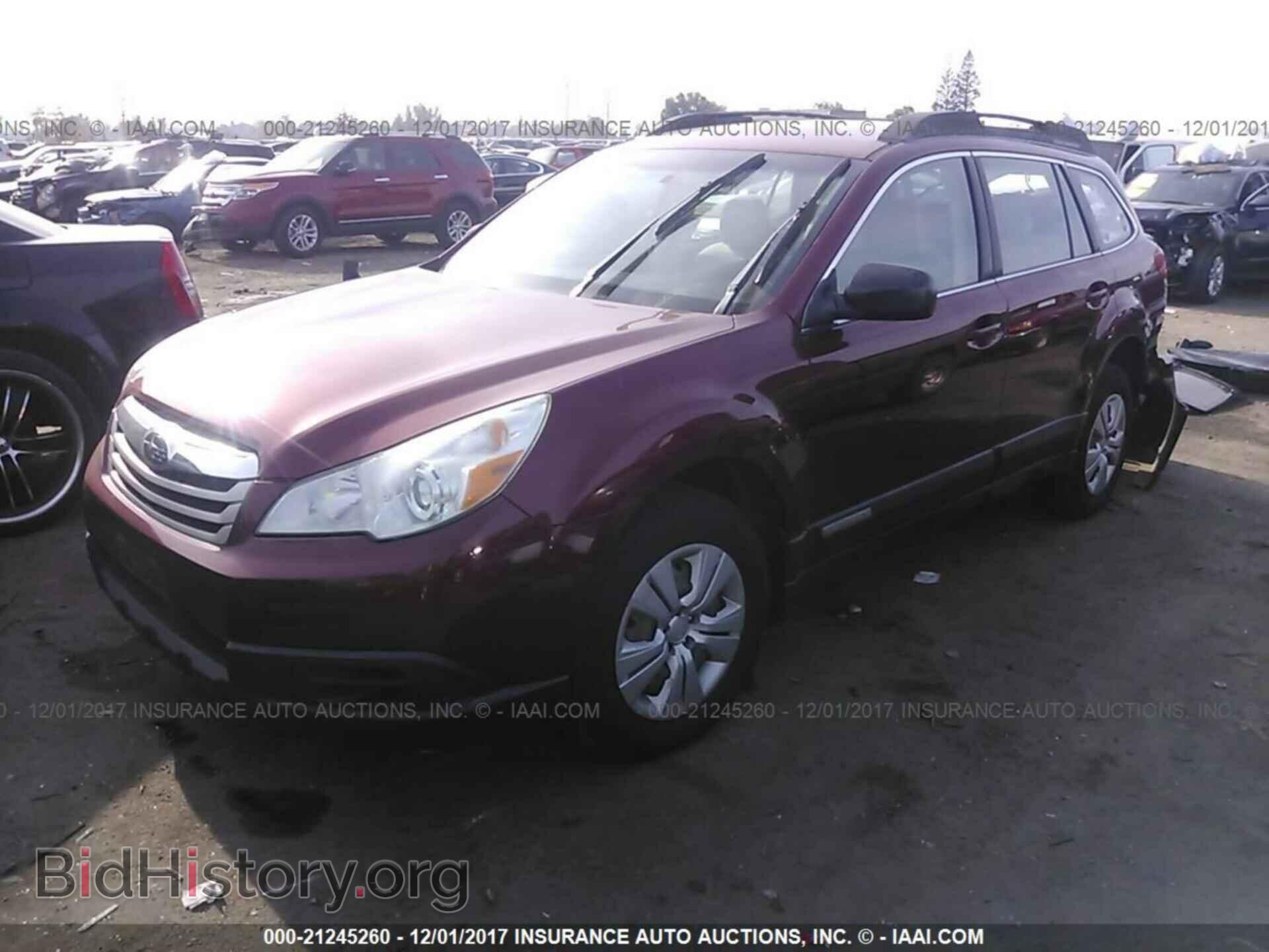 2011 Subaru Outback - VIN: 4S4BRBAC3B3400764 - Фото 2