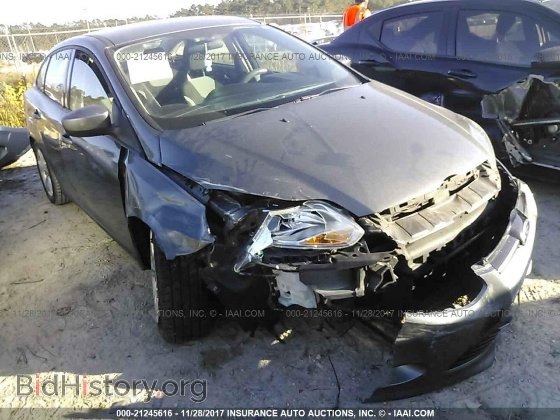 Photo 1FAHP3F29CL381753 - Ford Focus 2012