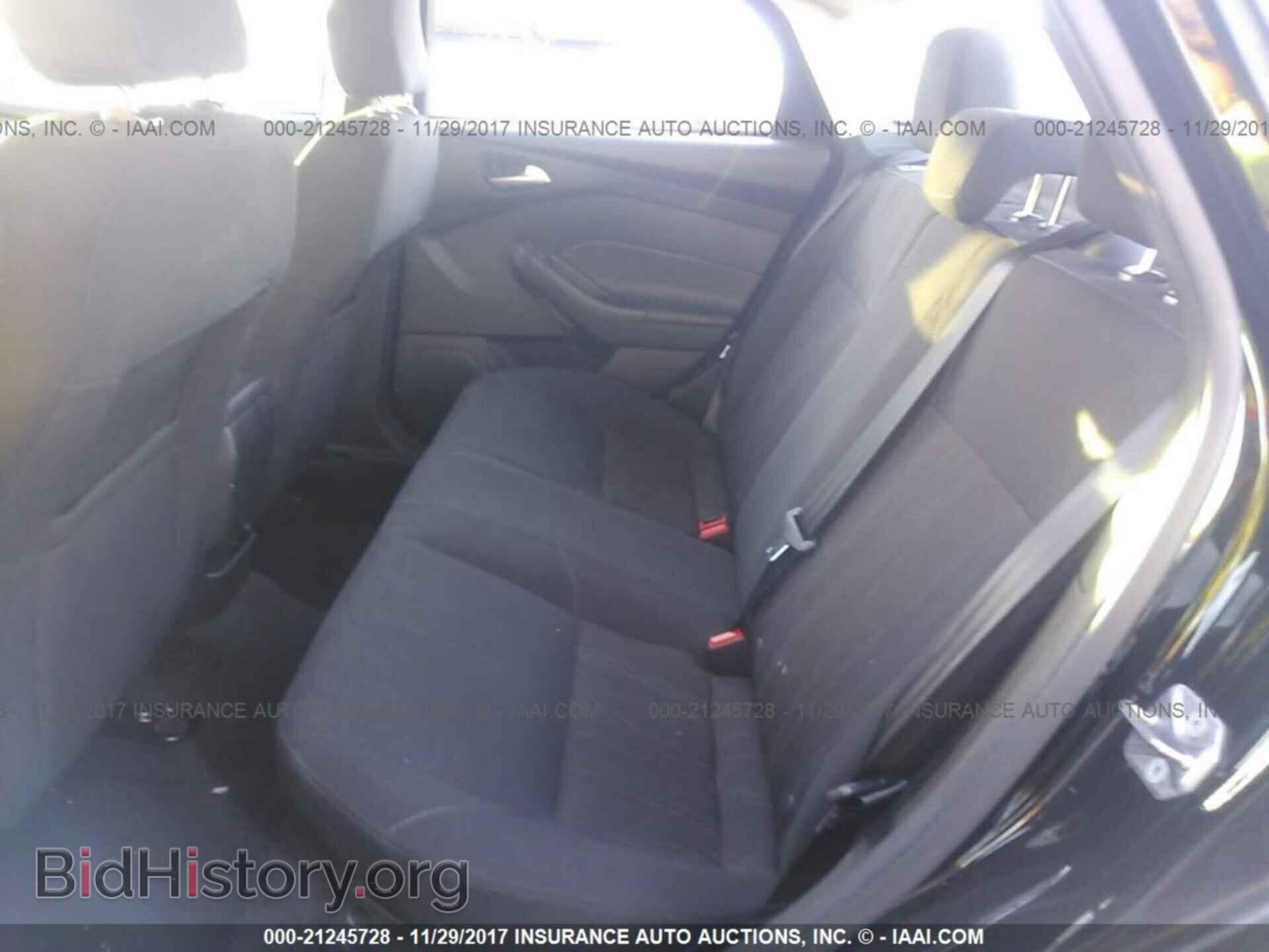 2016 Ford Focus - VIN: 1FADP3F24GL295089 - Фото 8