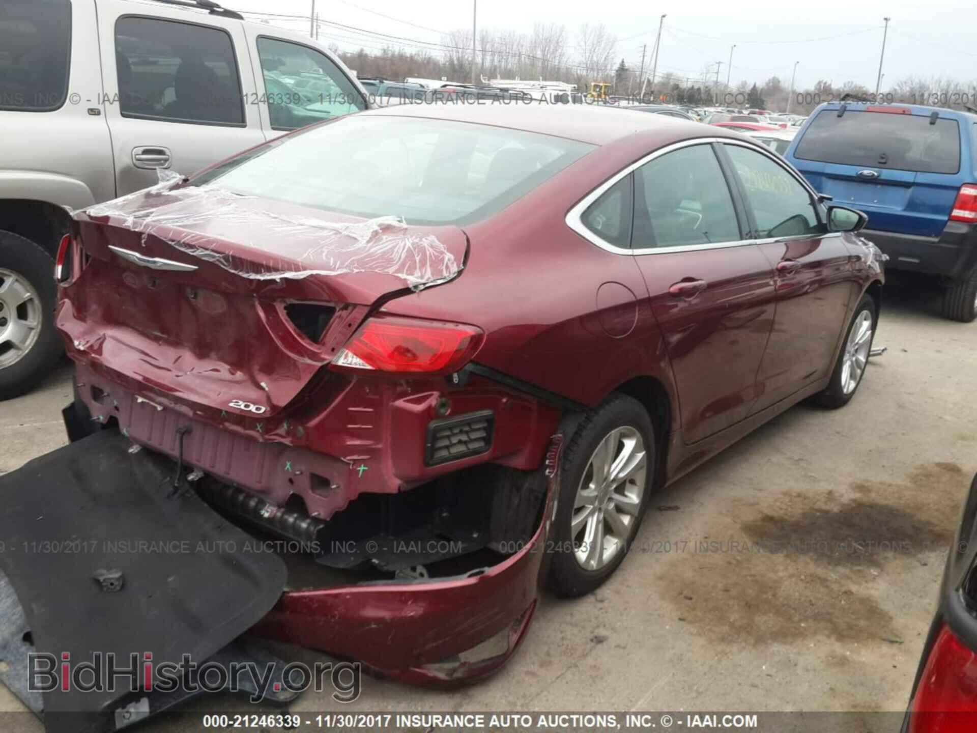 2015 Chrysler 200 - VIN: 1C3CCCAB7FN531573 - Photo 4