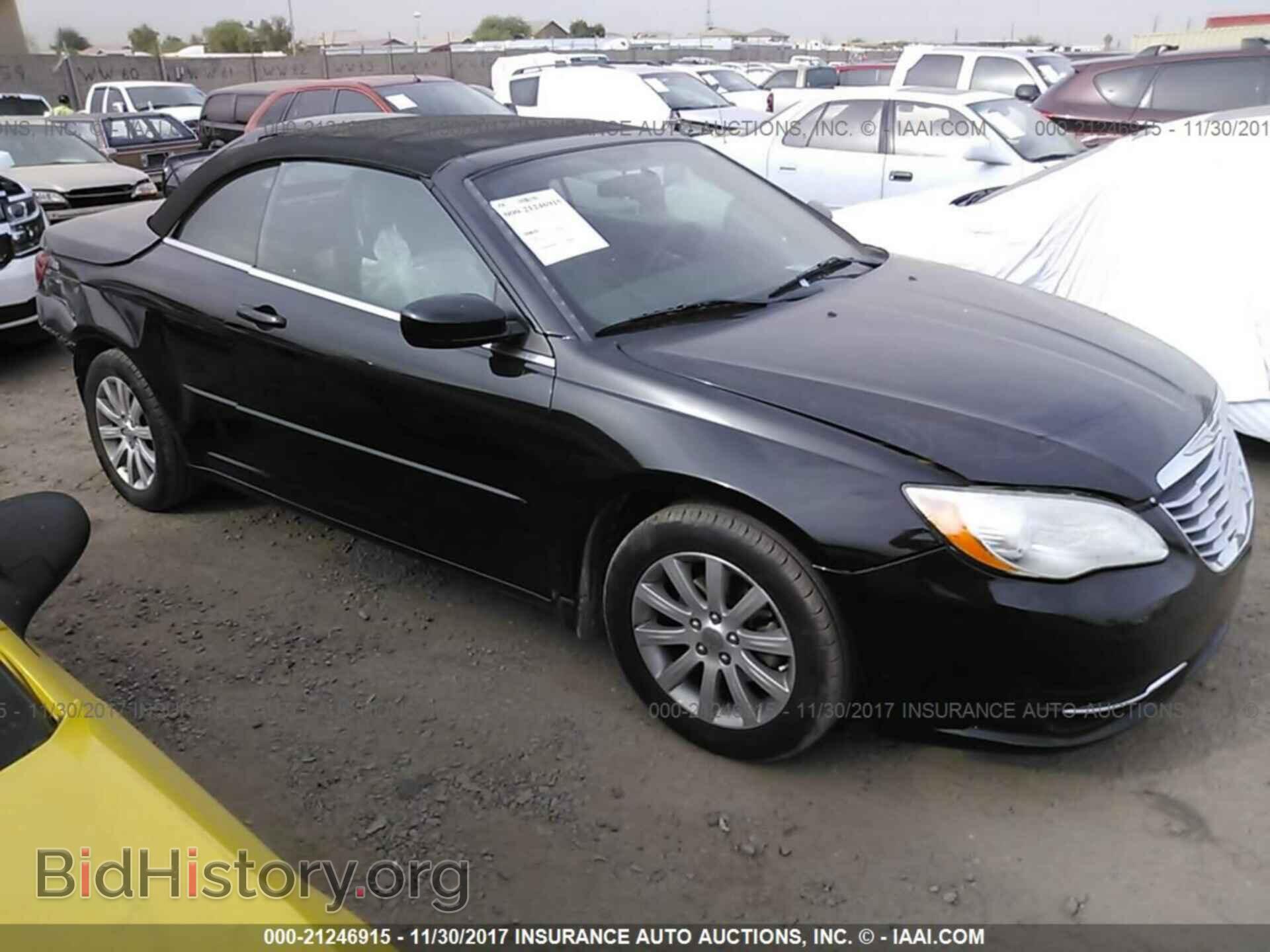 Photo 1C3BC2EG8BN592310 - Chrysler 200 2011