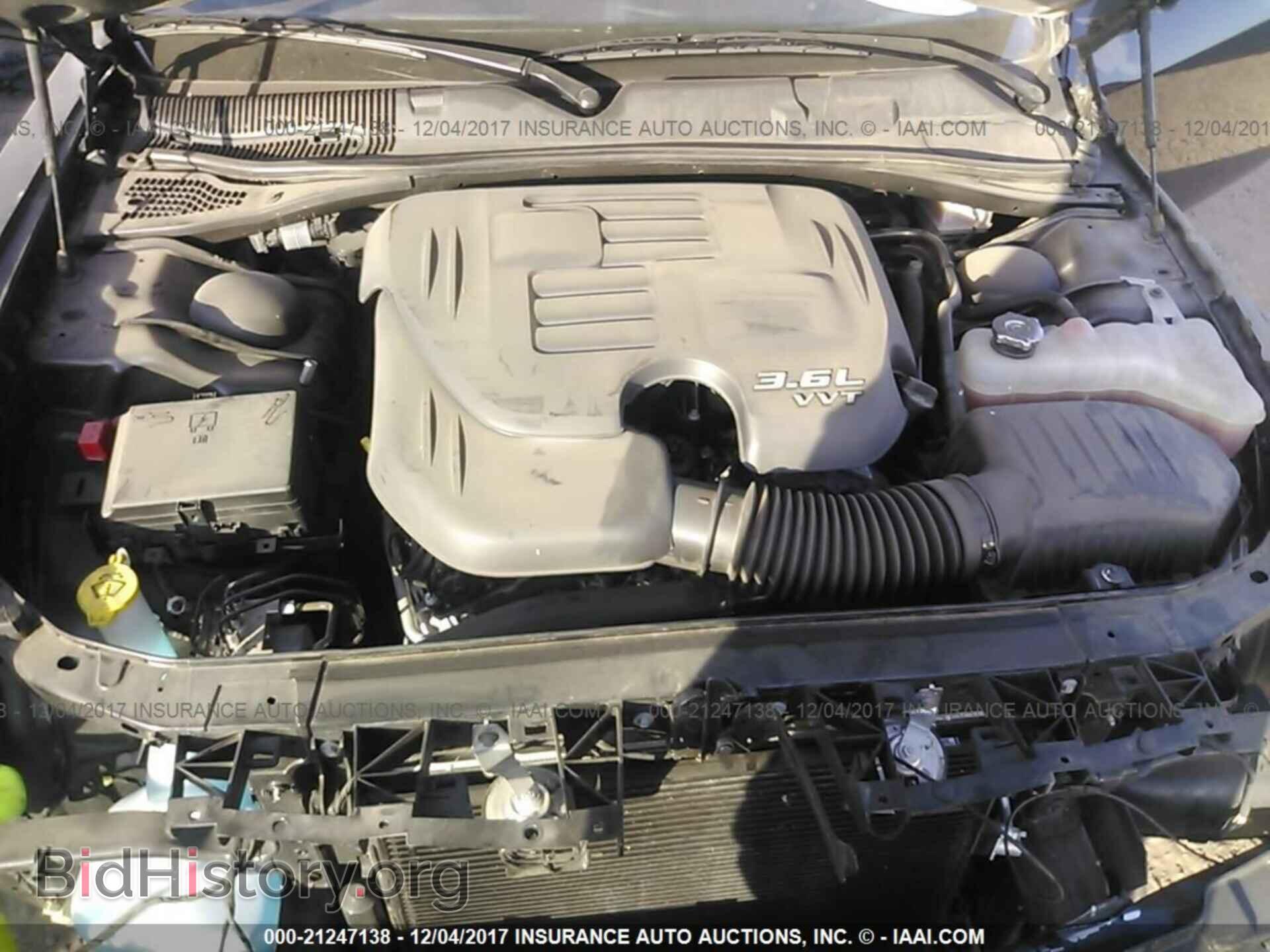 2016 Dodge Challenger - VIN: 2C3CDZAG4GH177307 - Photo 10