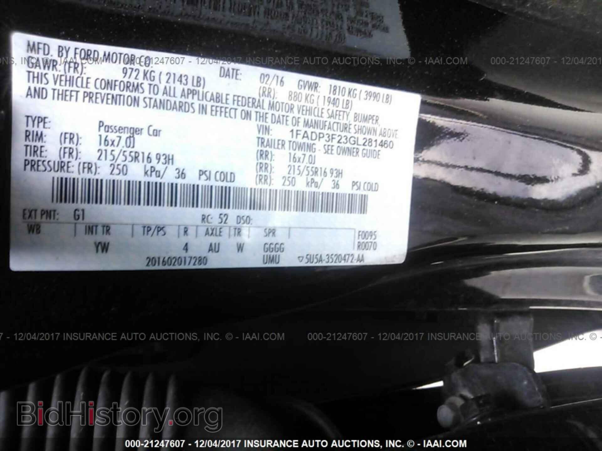 2016 Ford Focus - VIN: 1FADP3F23GL281460 - Photo 9