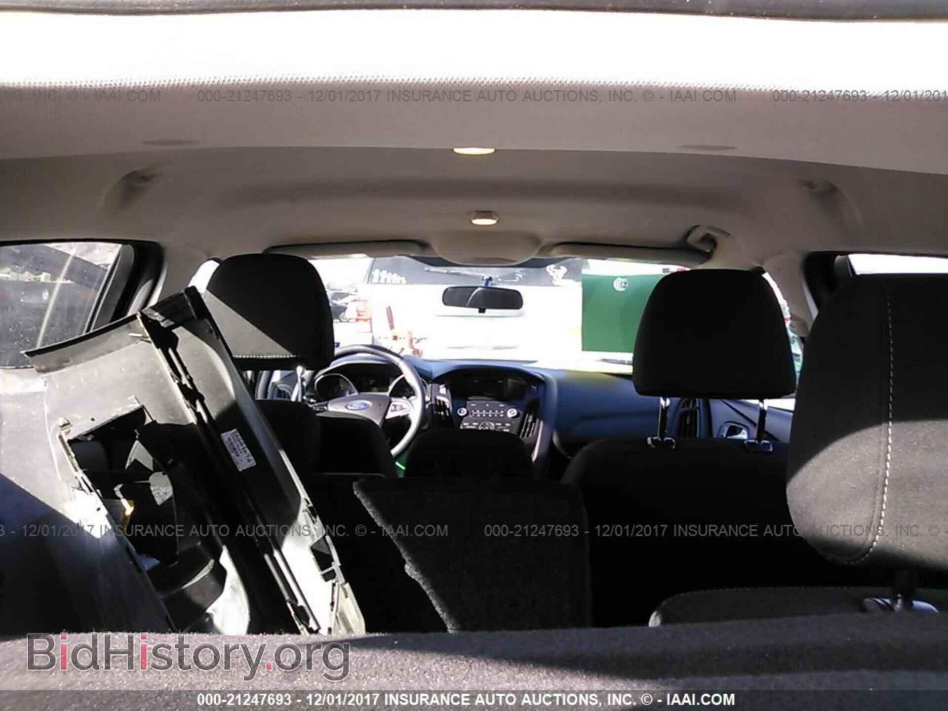 2015 Ford Focus - VIN: 1FADP3K29FL210543 - Photo 8