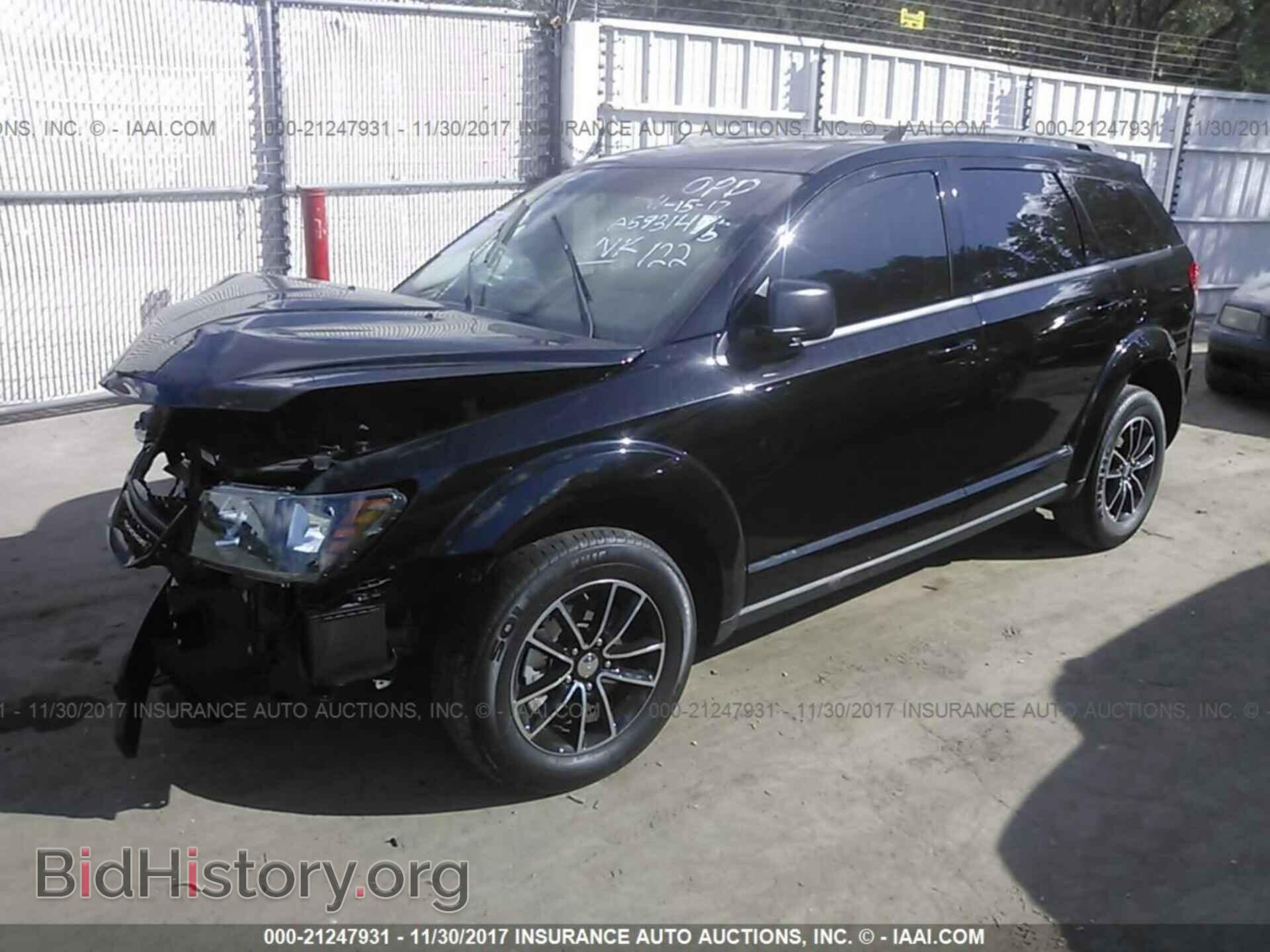 2017 Dodge Journey - VIN: 3C4PDCAB5HT568182 - Photo 2