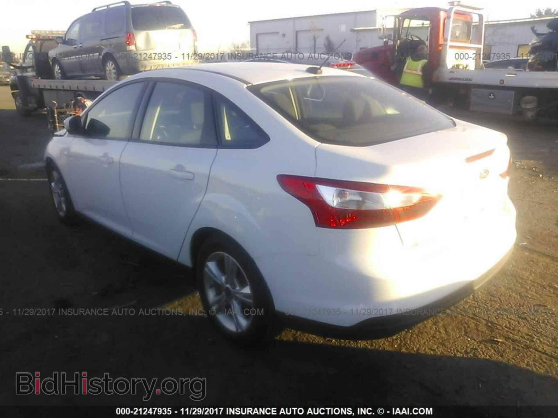 2014 Ford Focus - VIN: 1FADP3F29EL306567 - Photo 3