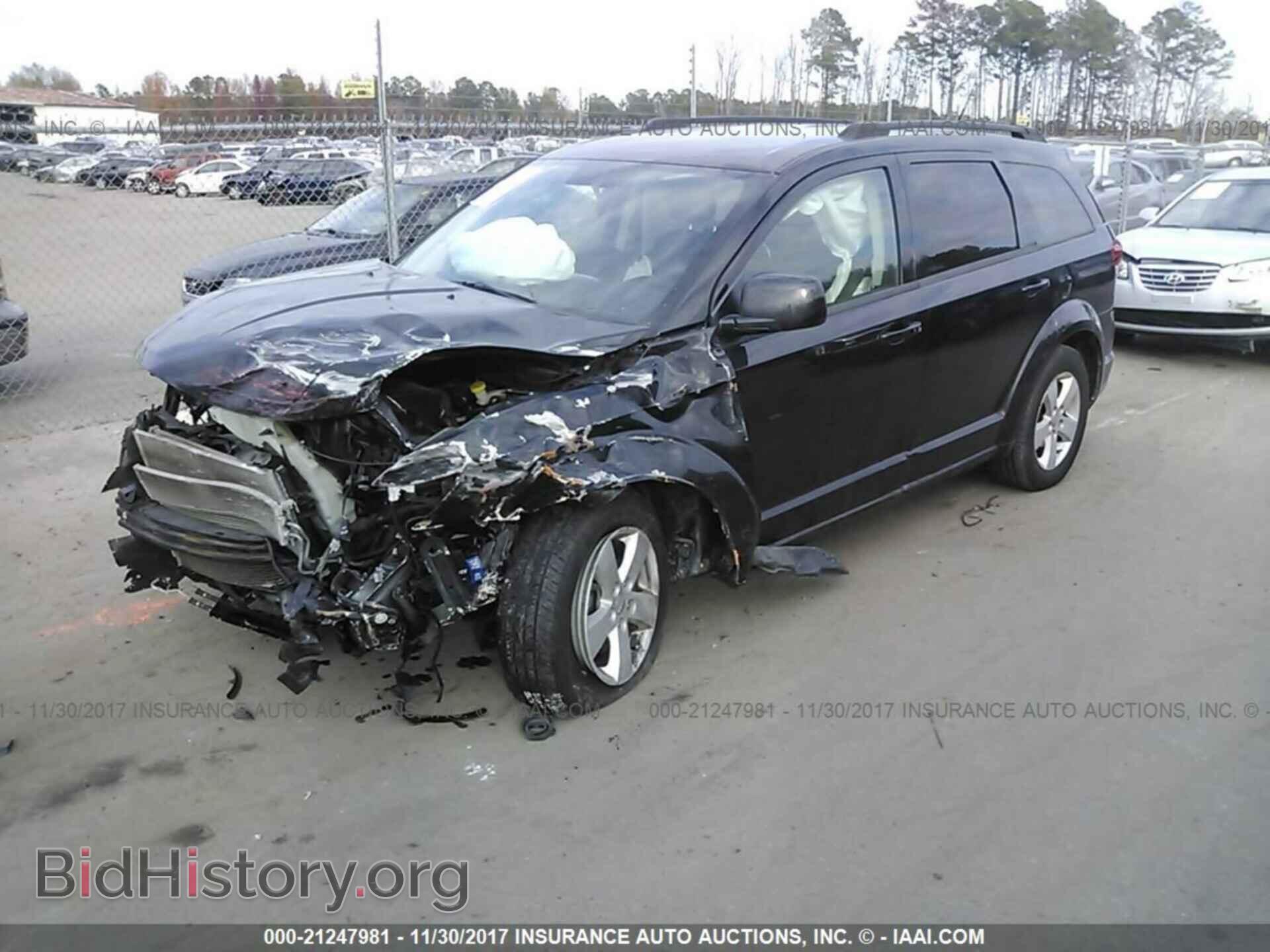 2011 Dodge Journey - VIN: 3D4PG1FG4BT530971 - Фото 2