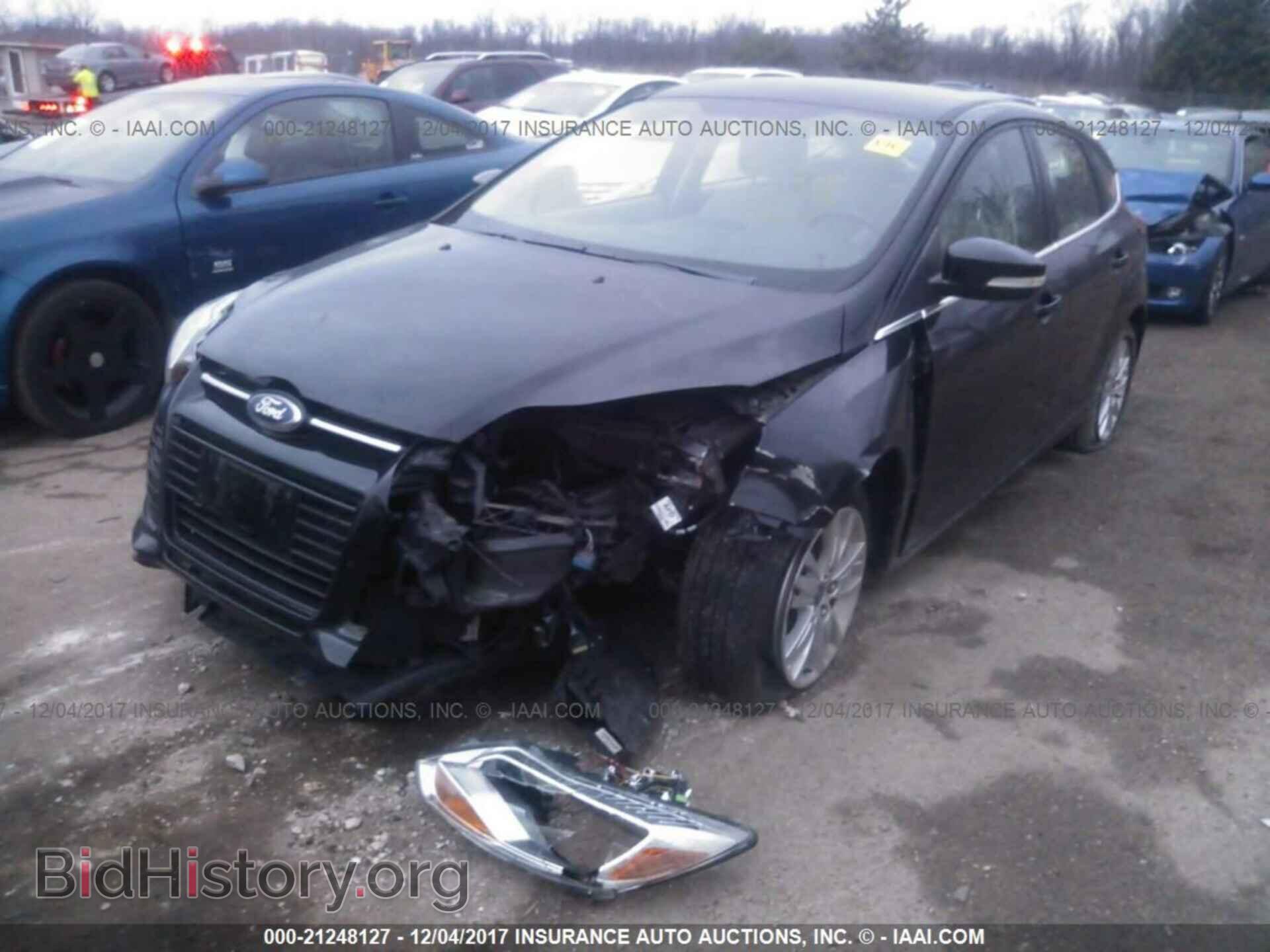 2012 Ford Focus - VIN: 1FAHP3M23CL358732 - Photo 2