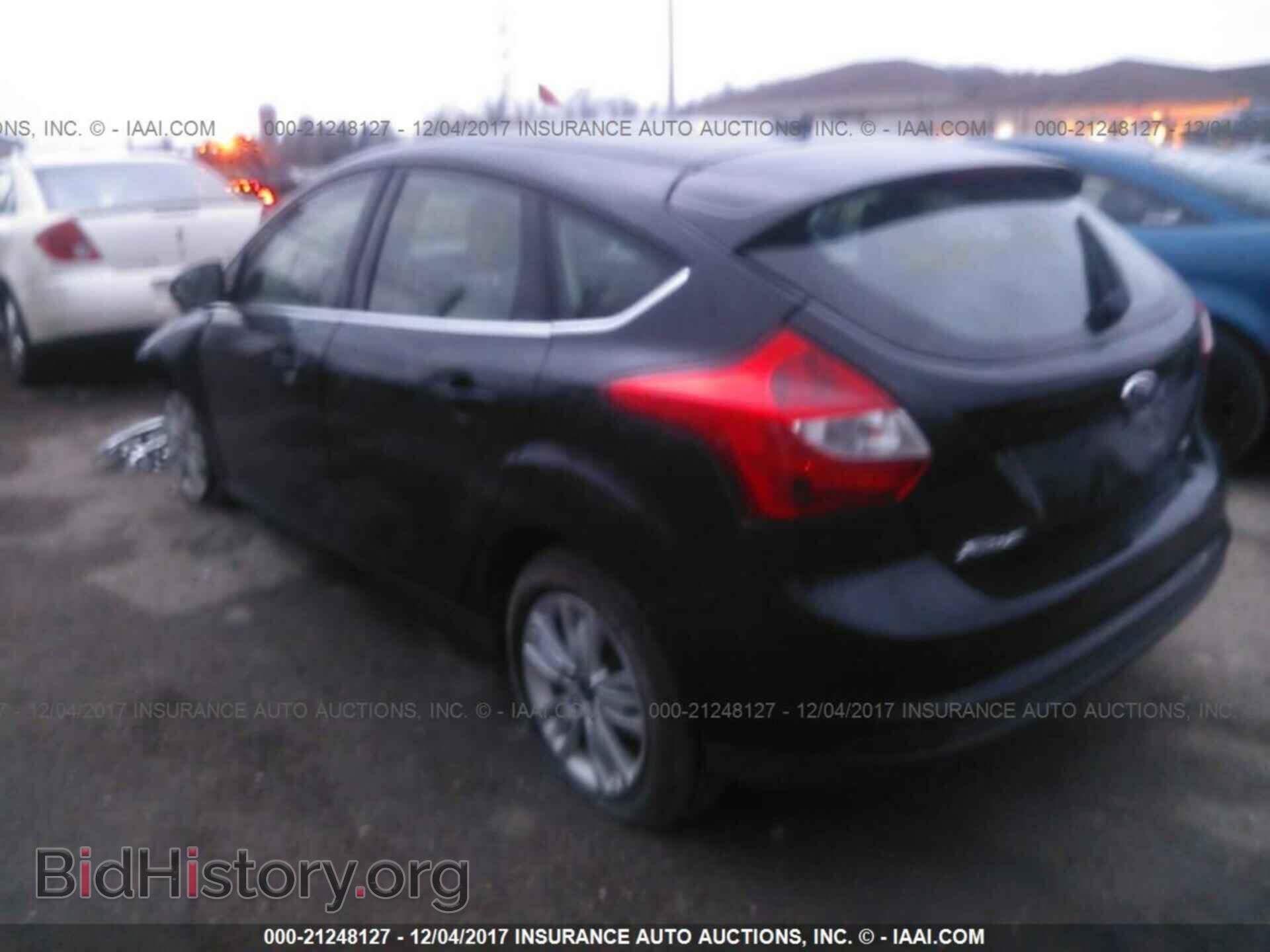 2012 Ford Focus - VIN: 1FAHP3M23CL358732 - Photo 3