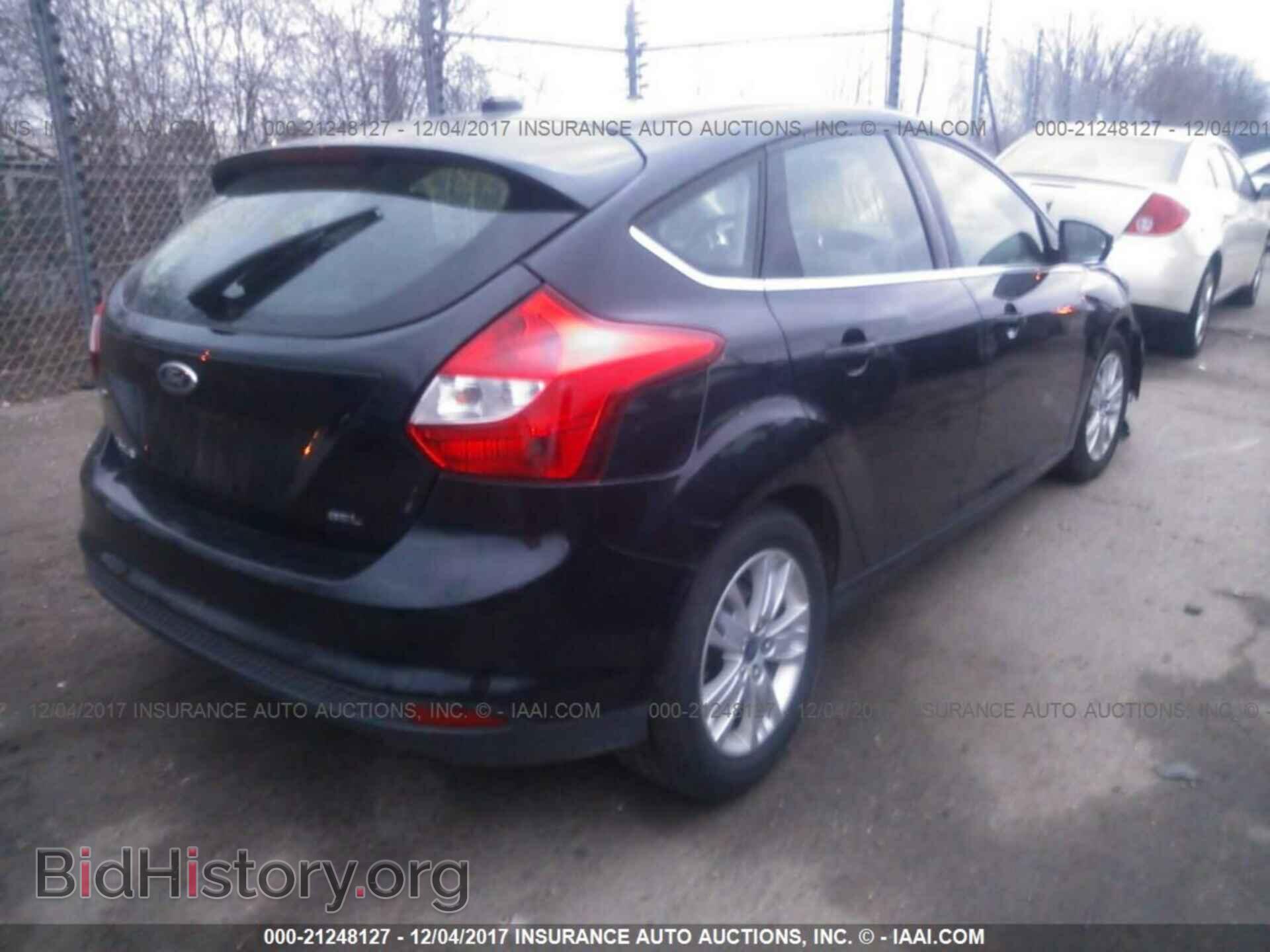 2012 Ford Focus - VIN: 1FAHP3M23CL358732 - Photo 4