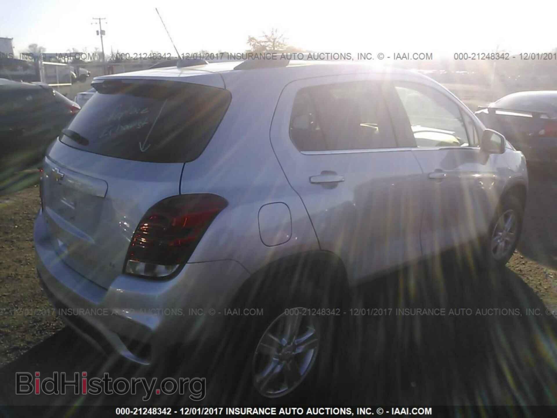 2017 Chevrolet Trax - VIN: 3GNCJPSB3HL143564 - Фото 4