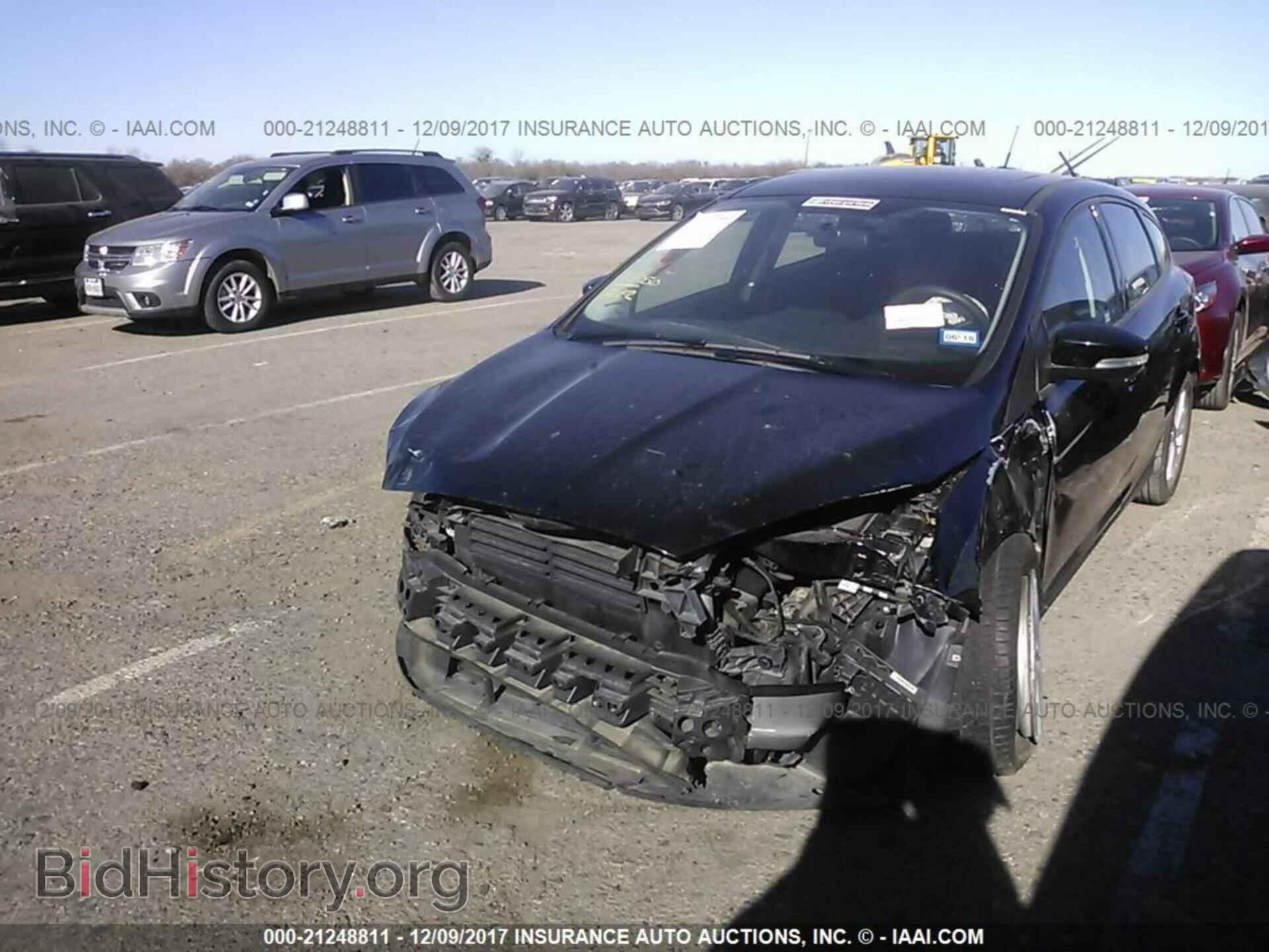 2016 Ford Focus - VIN: 1FADP3K24GL348279 - Photo 6