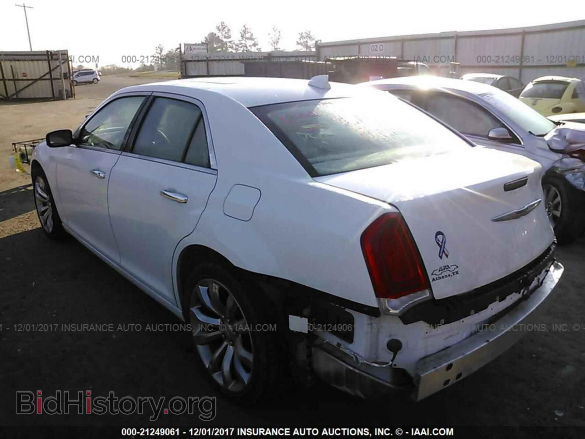 2016 Chrysler 300c - VIN: 2C3CCAEG0GH304620 - Фото 3