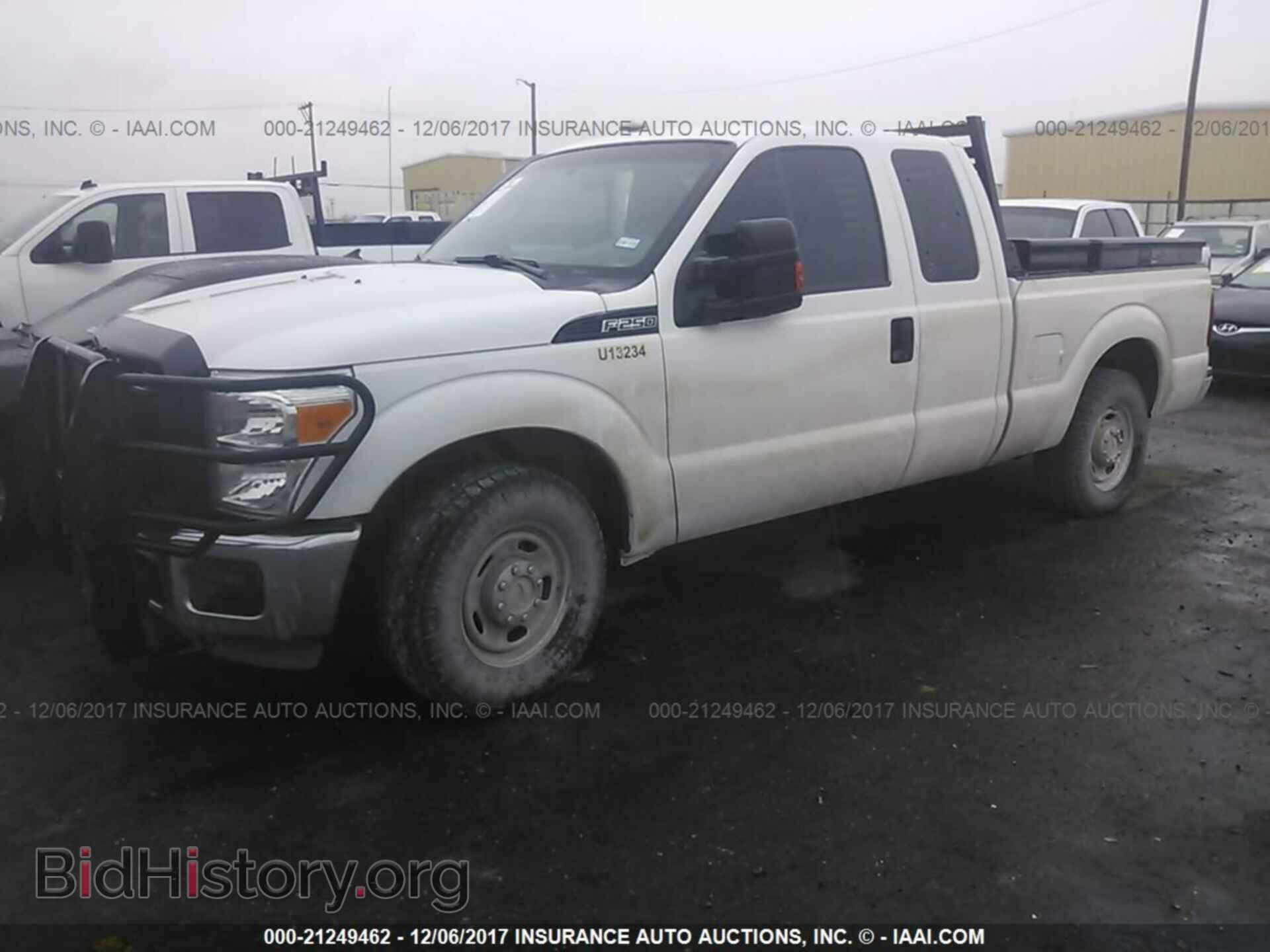 2013 Ford F250 - VIN: 1FT7X2A67DEA04726 - Фото 2