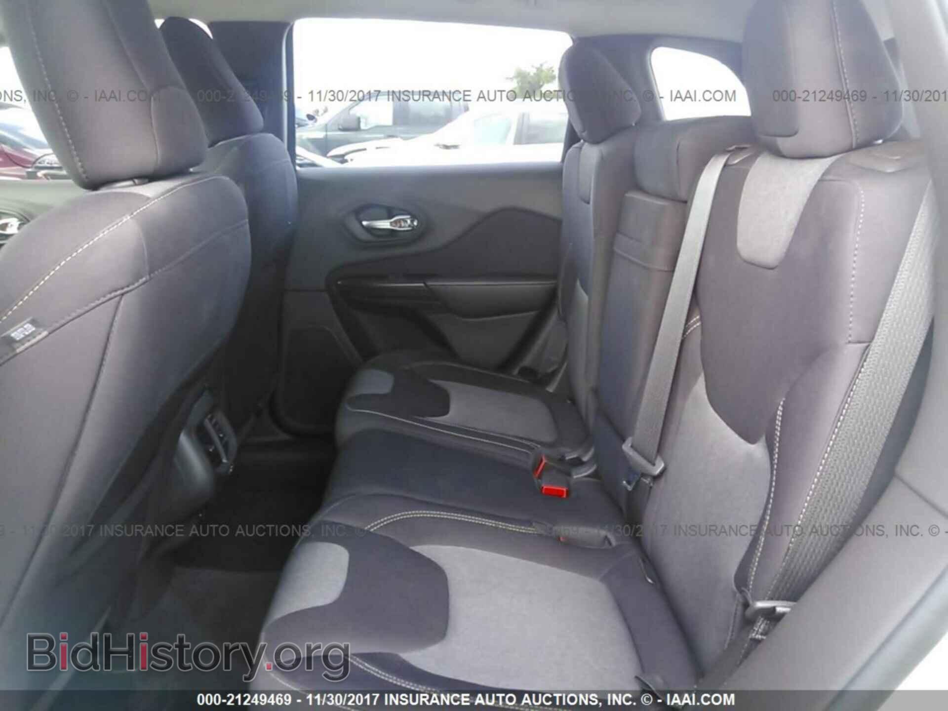 2014 Jeep Cherokee - VIN: 1C4PJLCB9EW314437 - Фото 8