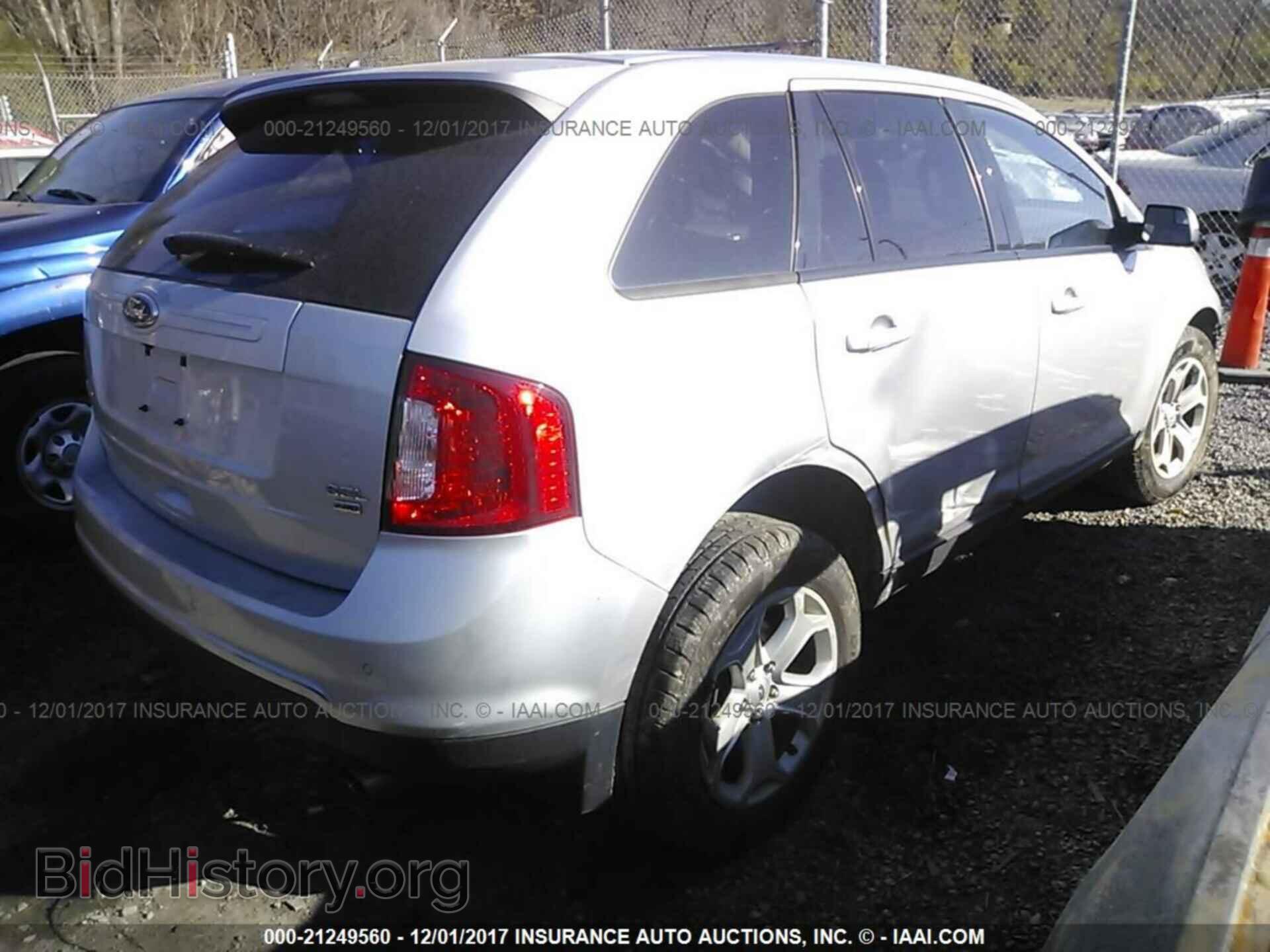 2012 Ford Edge - VIN: 2FMDK4JCXCBA89585 - Photo 4